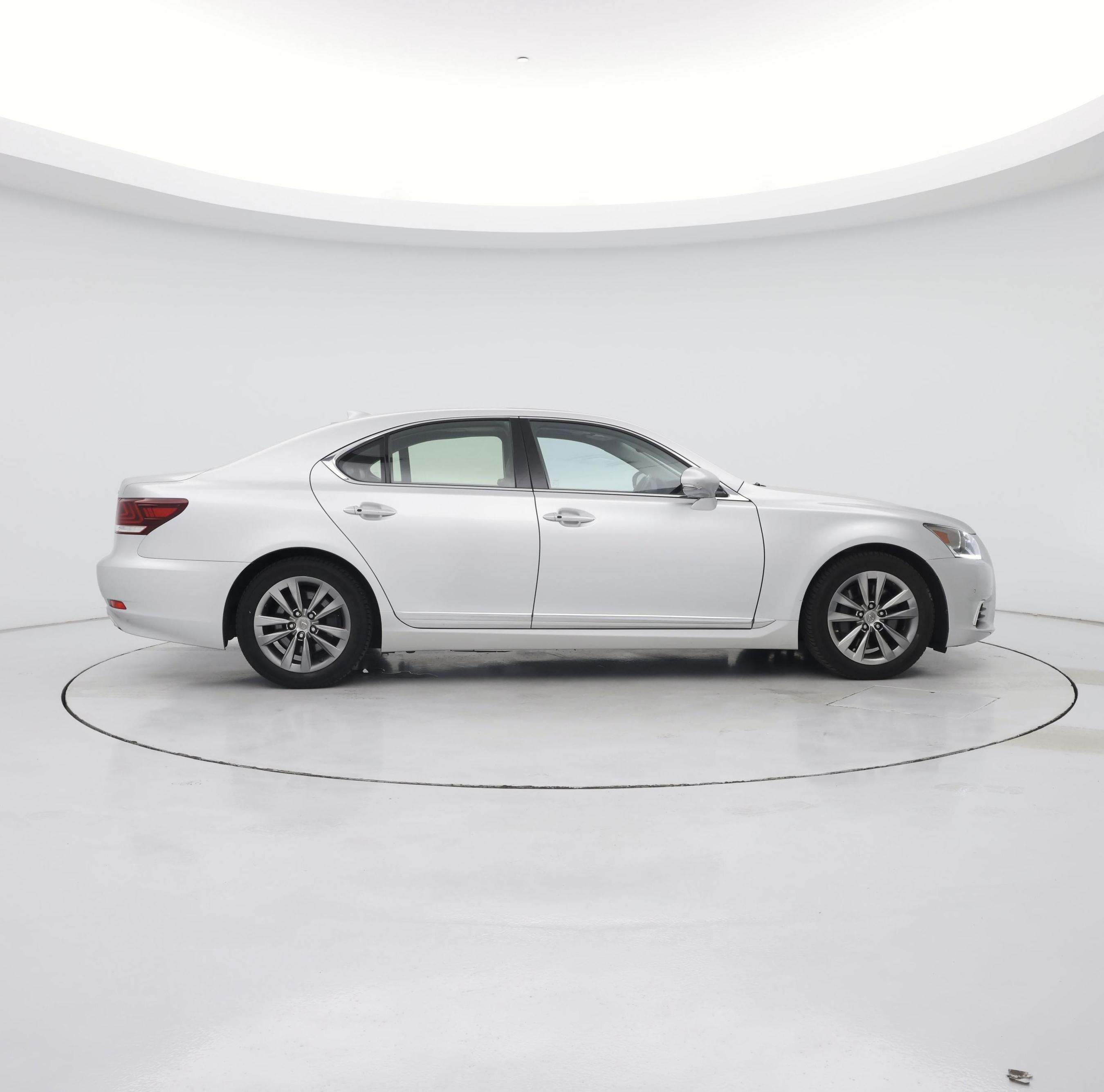 Thumbnail: 2014 Lexus LS - 7