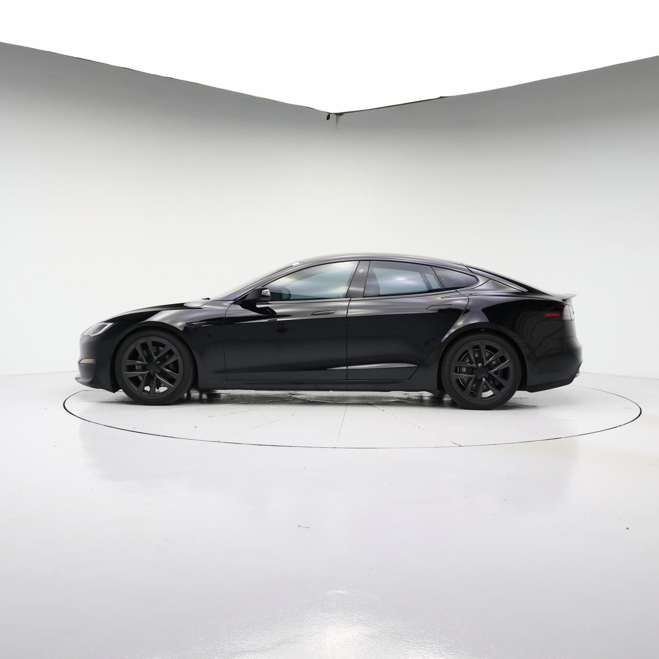 Thumbnail: 2022 Tesla Model S - 3
