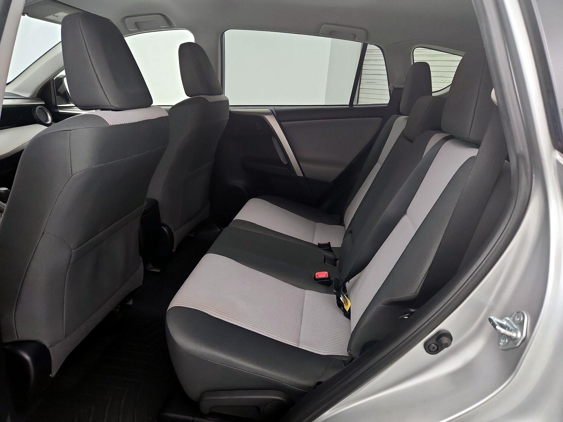 Thumbnail: 2014 Toyota RAV4 - 19