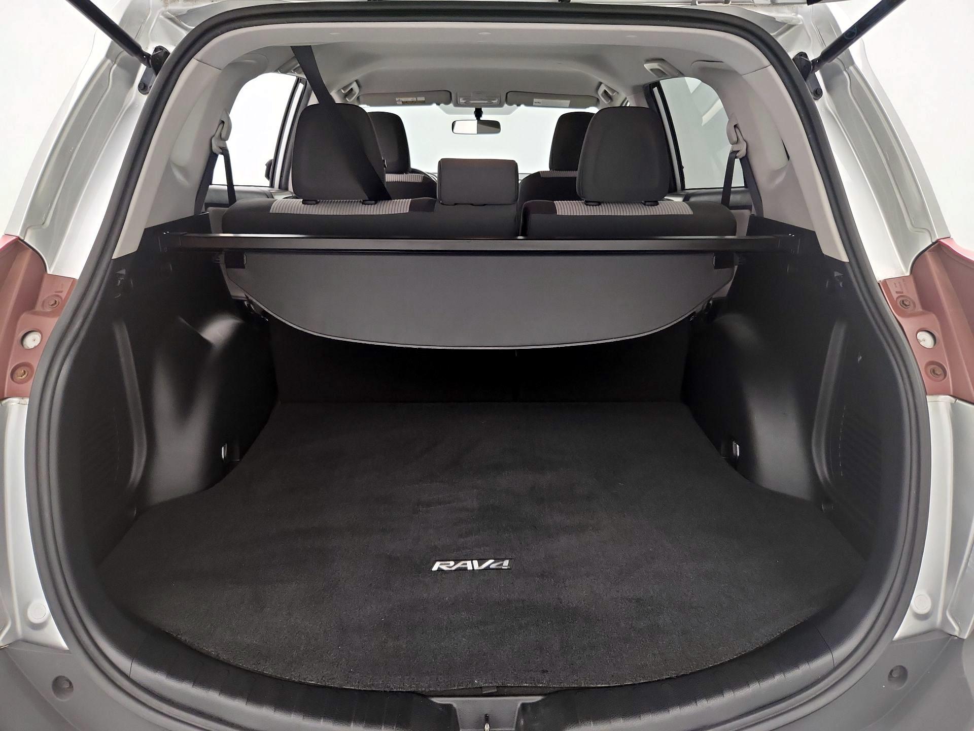 Thumbnail: 2014 Toyota RAV4 - 20