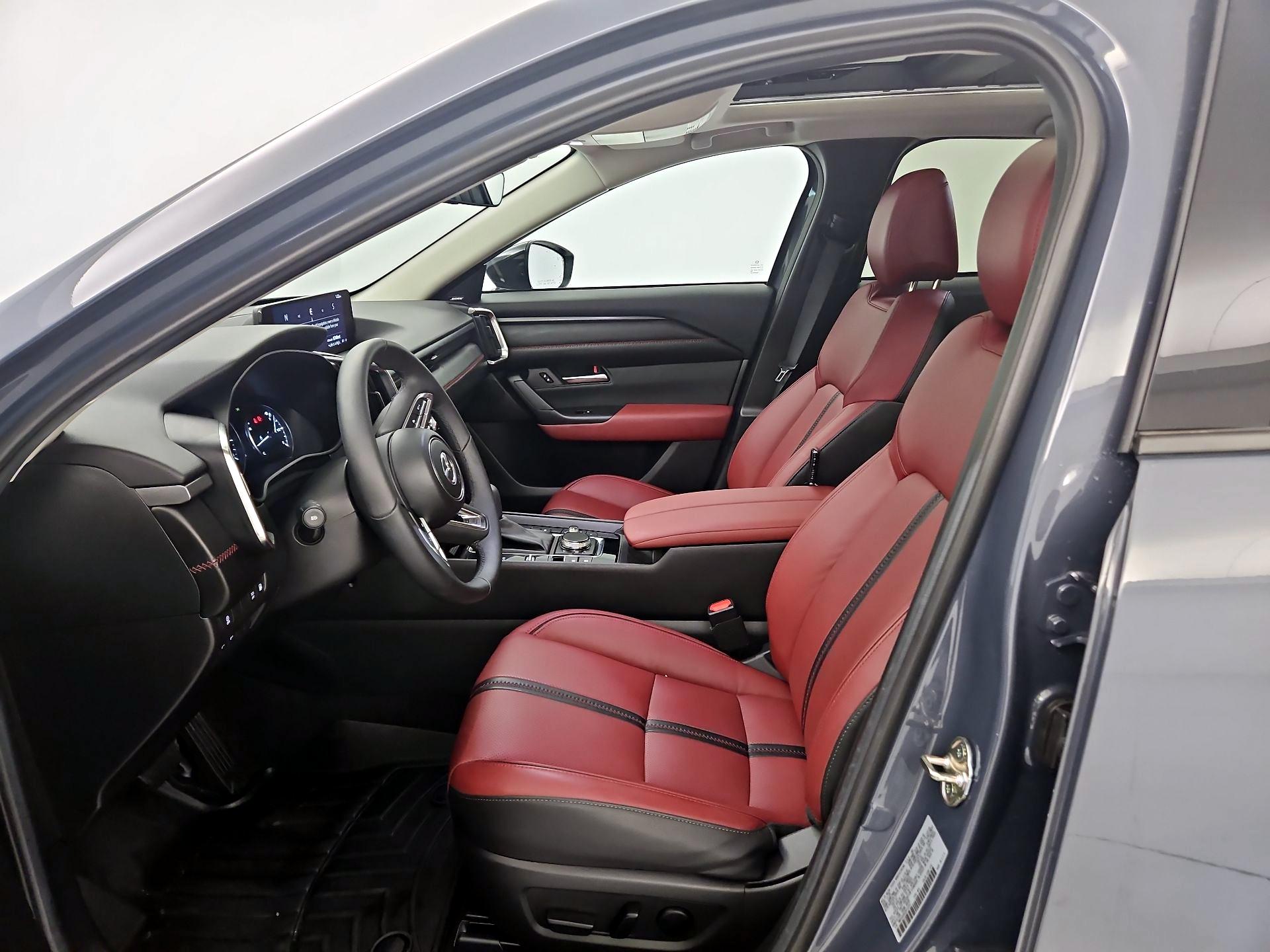 Thumbnail: 2025 Mazda CX-50 - 11