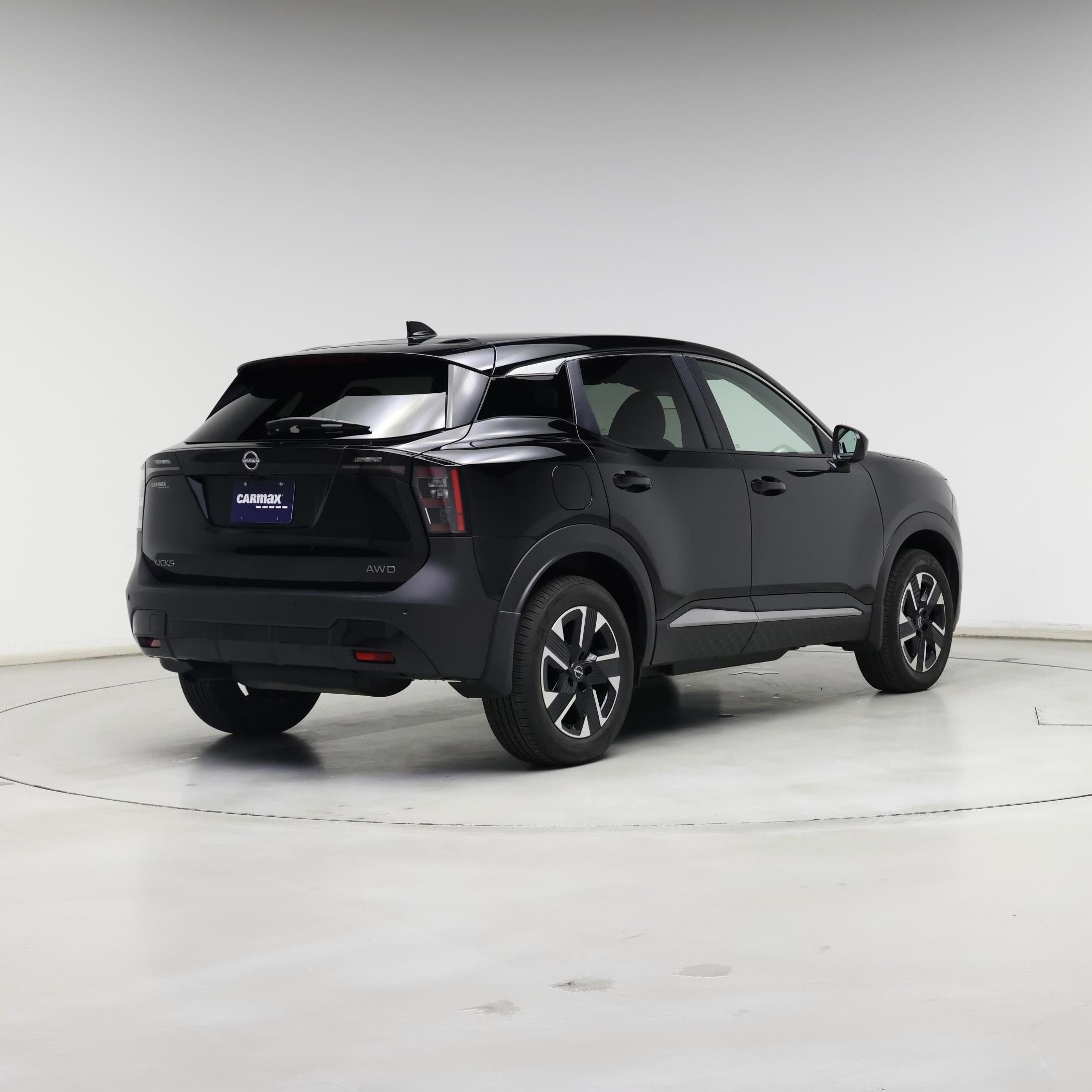 Thumbnail: 2025 Nissan Kicks - 8