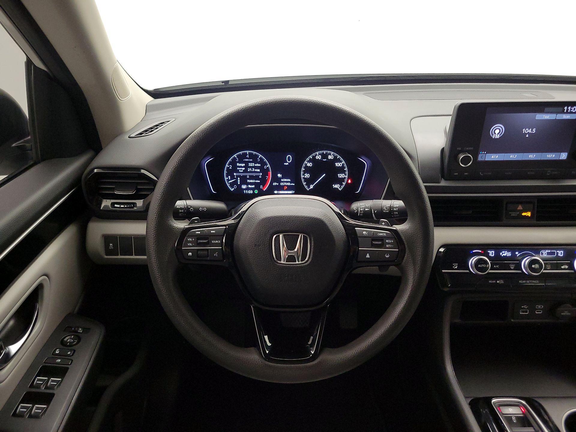 Thumbnail: 2023 Honda Pilot - 10