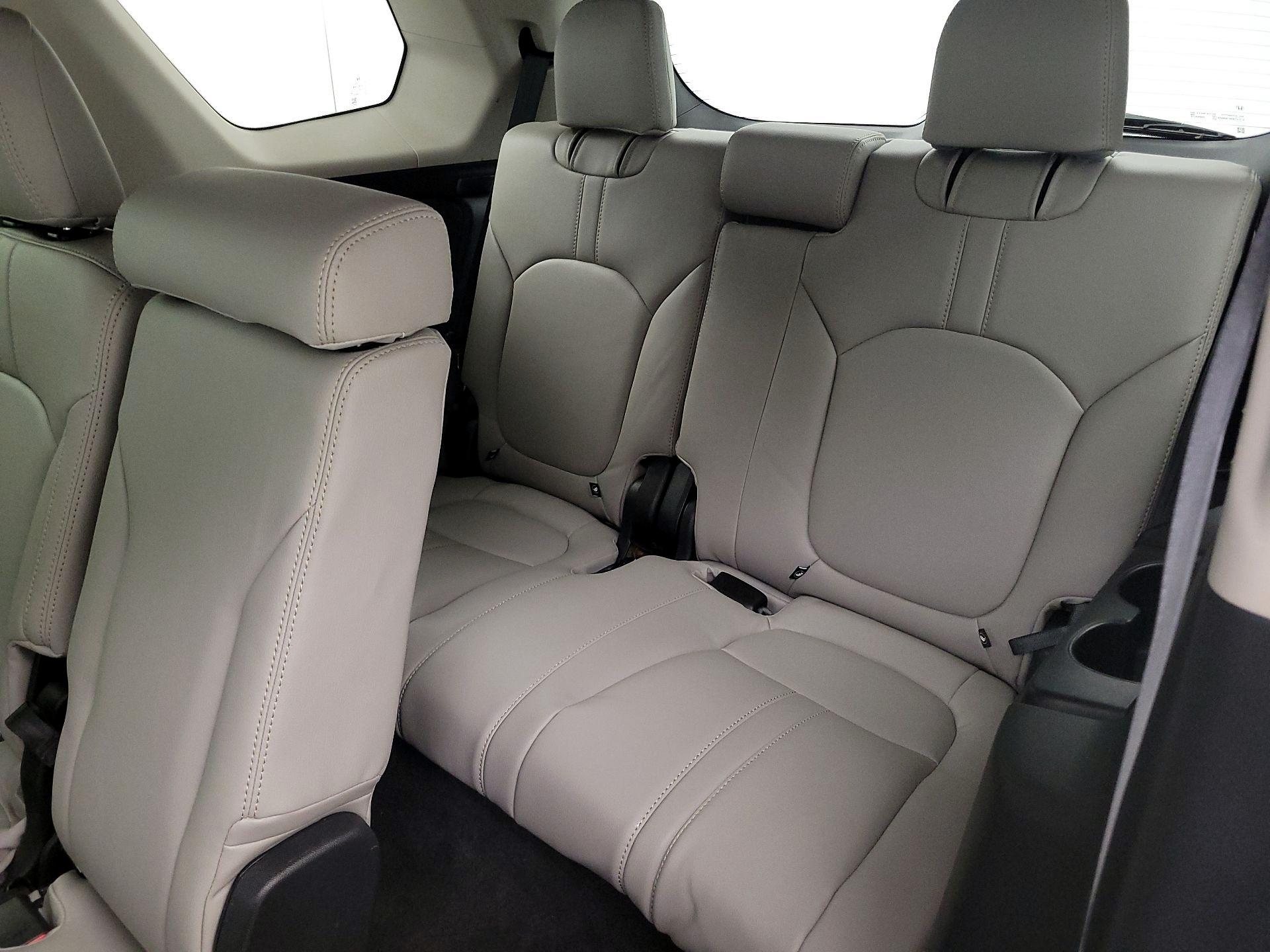 Thumbnail: 2023 Honda Pilot - 20