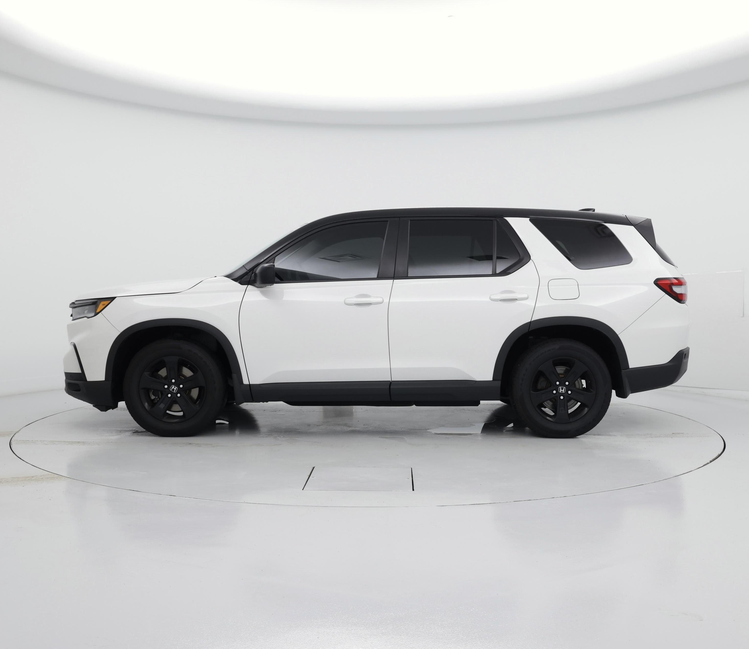 Thumbnail: 2023 Honda Pilot - 3