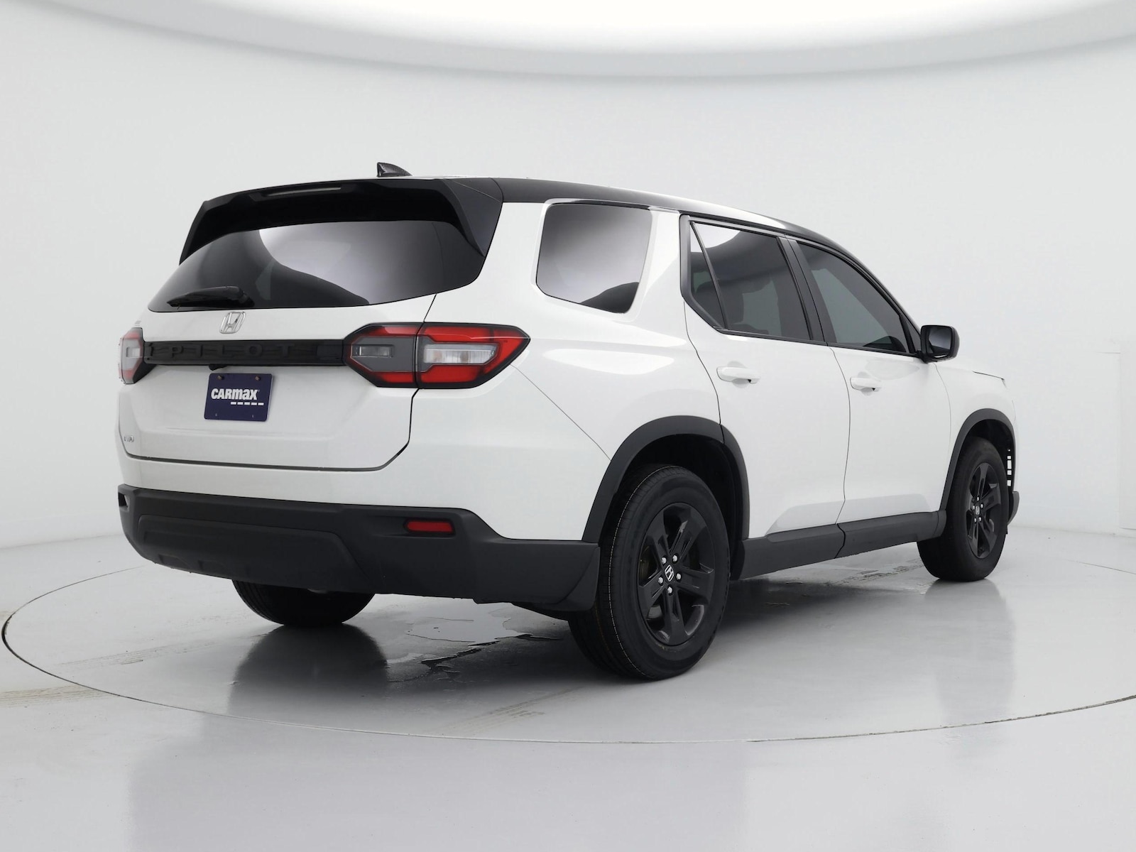 2023 Honda Pilot LX - Photo 9
