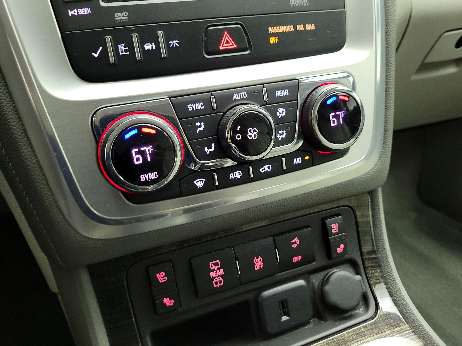 Thumbnail: 2015 GMC Acadia - 16