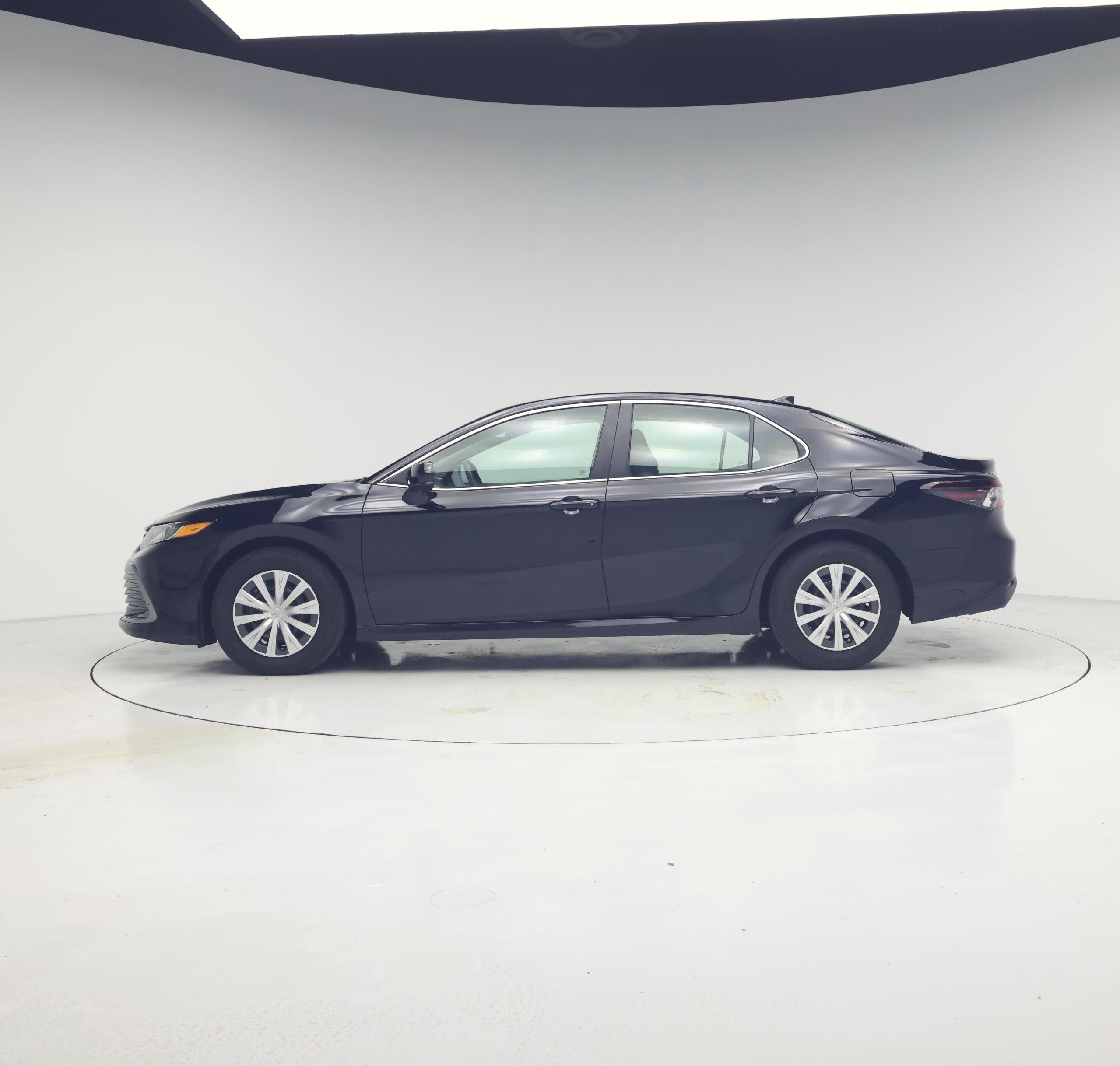 Thumbnail: 2022 Toyota Camry - 3