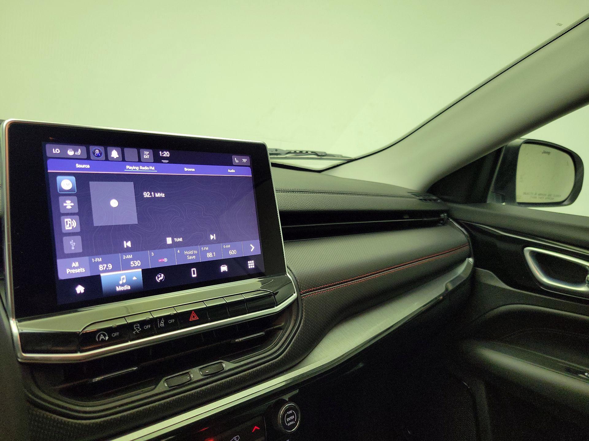 Thumbnail: 2022 Jeep Compass - 15