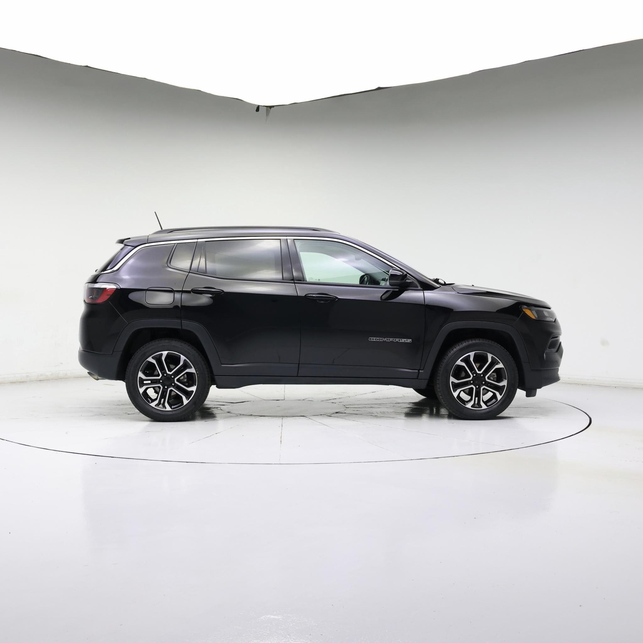 Thumbnail: 2022 Jeep Compass - 3