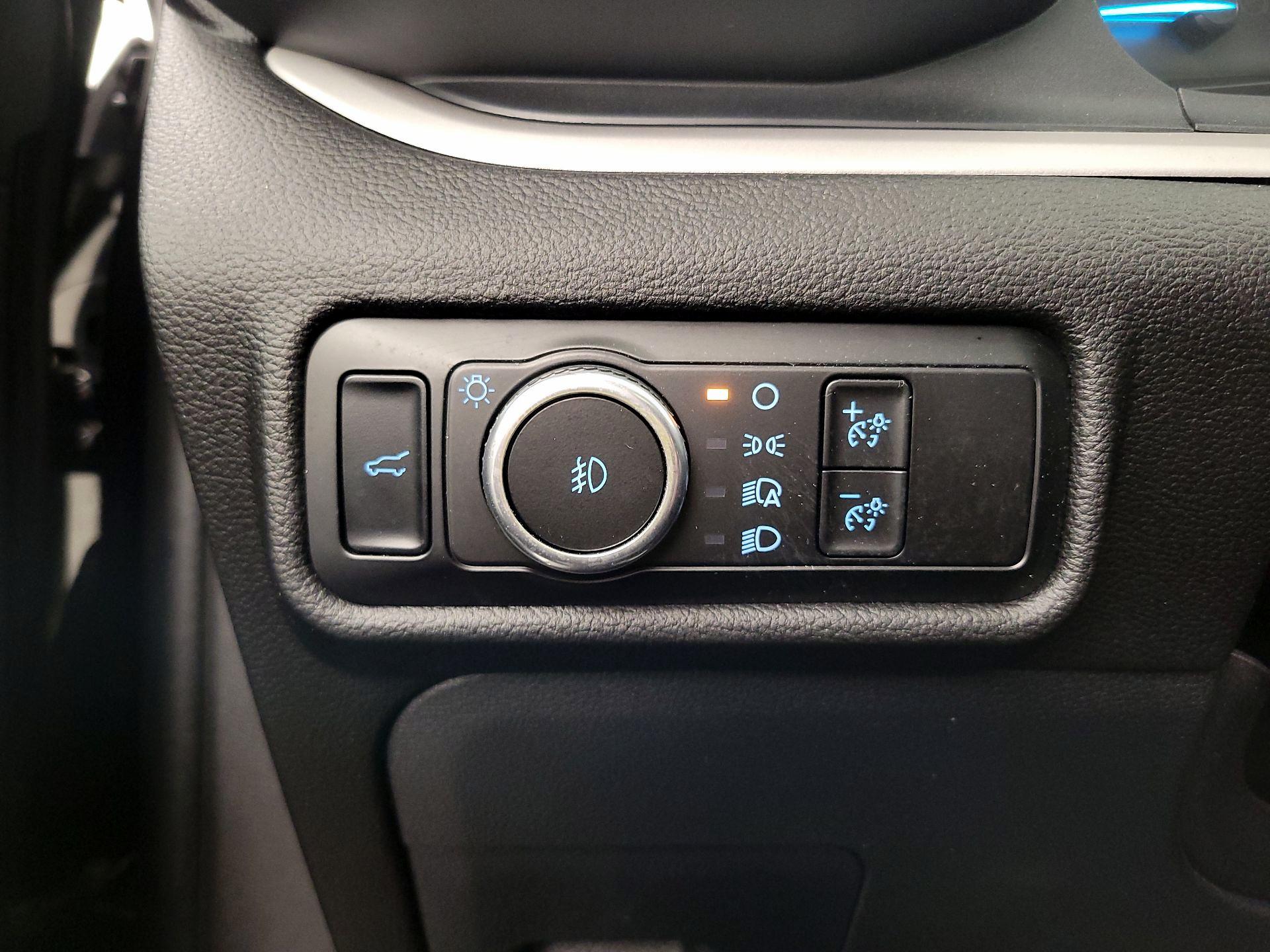 Thumbnail: 2023 Ford Explorer - 13