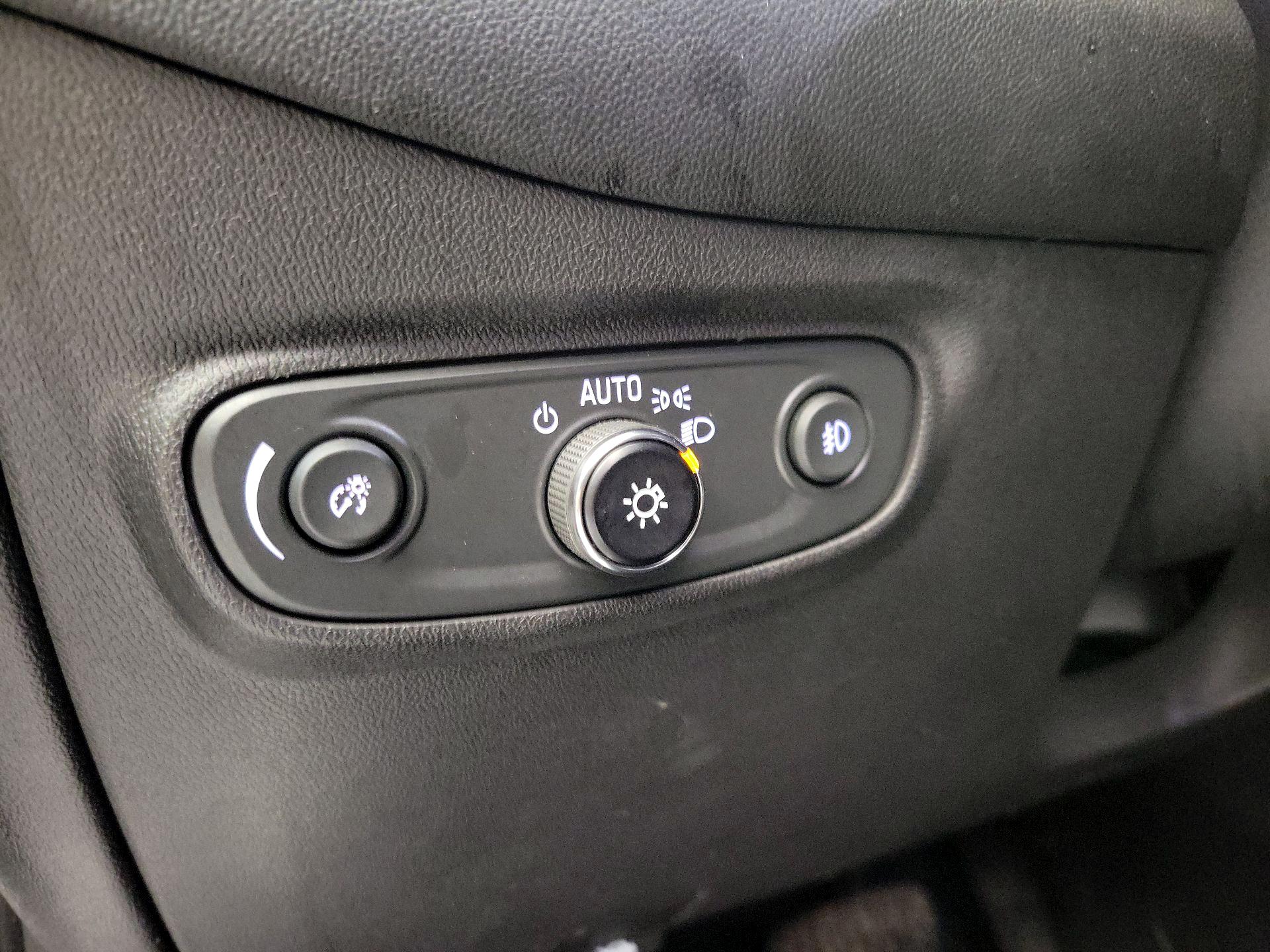 Thumbnail: 2022 Chevrolet Equinox - 13