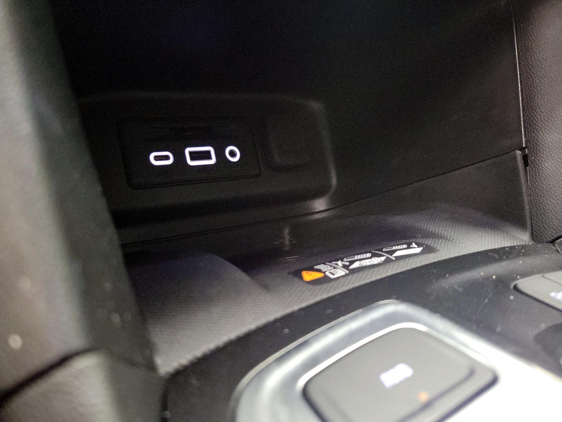 Thumbnail: 2022 Chevrolet Equinox - 18