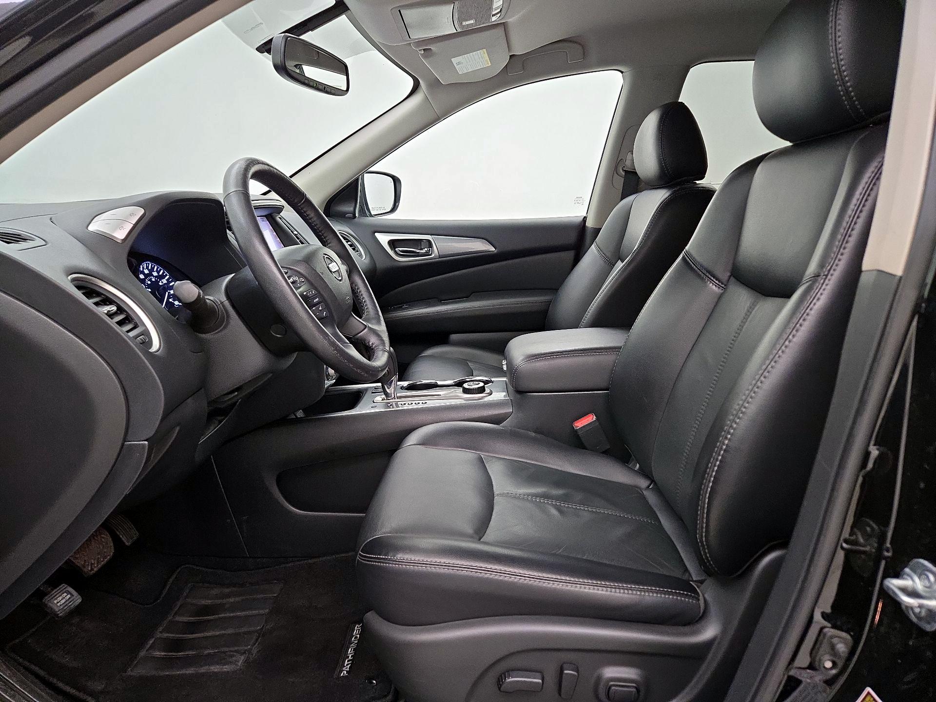 Thumbnail: 2020 Nissan Pathfinder - 11