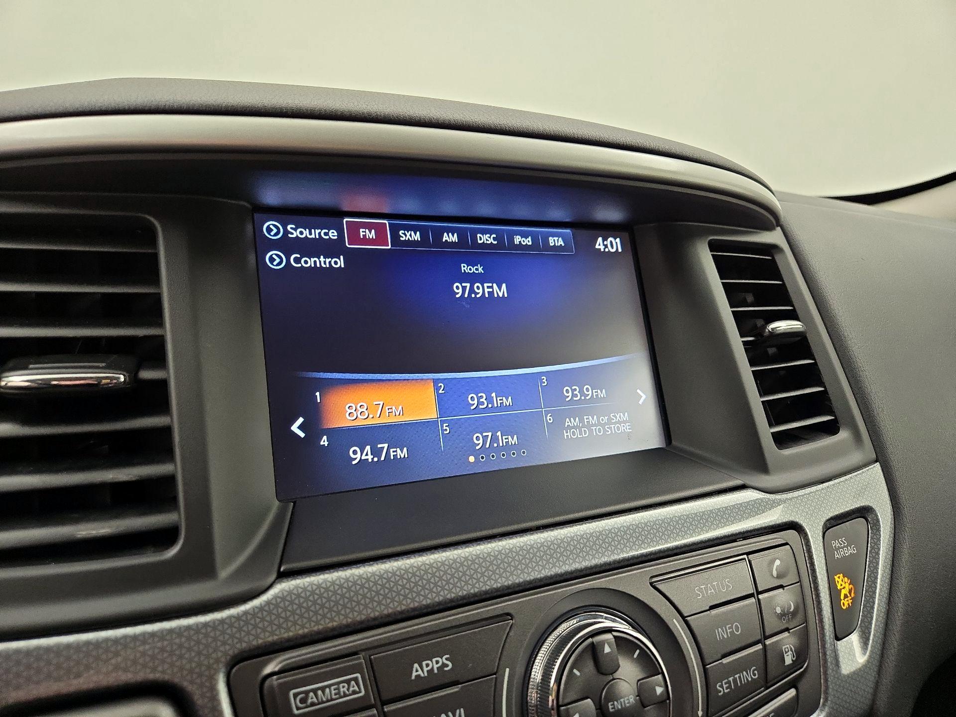 Thumbnail: 2020 Nissan Pathfinder - 16