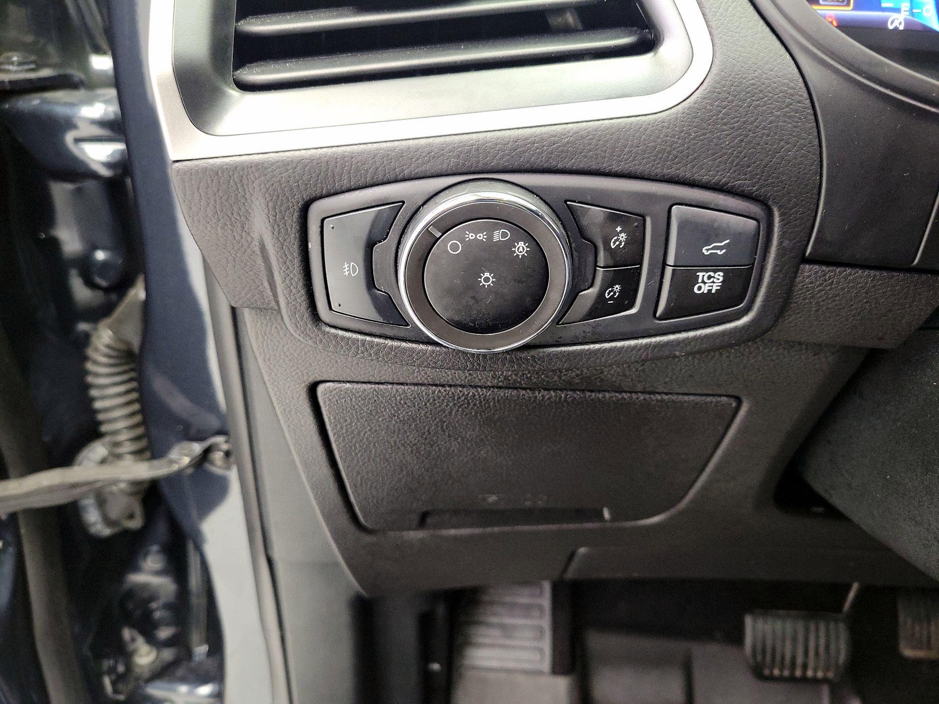 Thumbnail: 2023 Ford Edge - 13