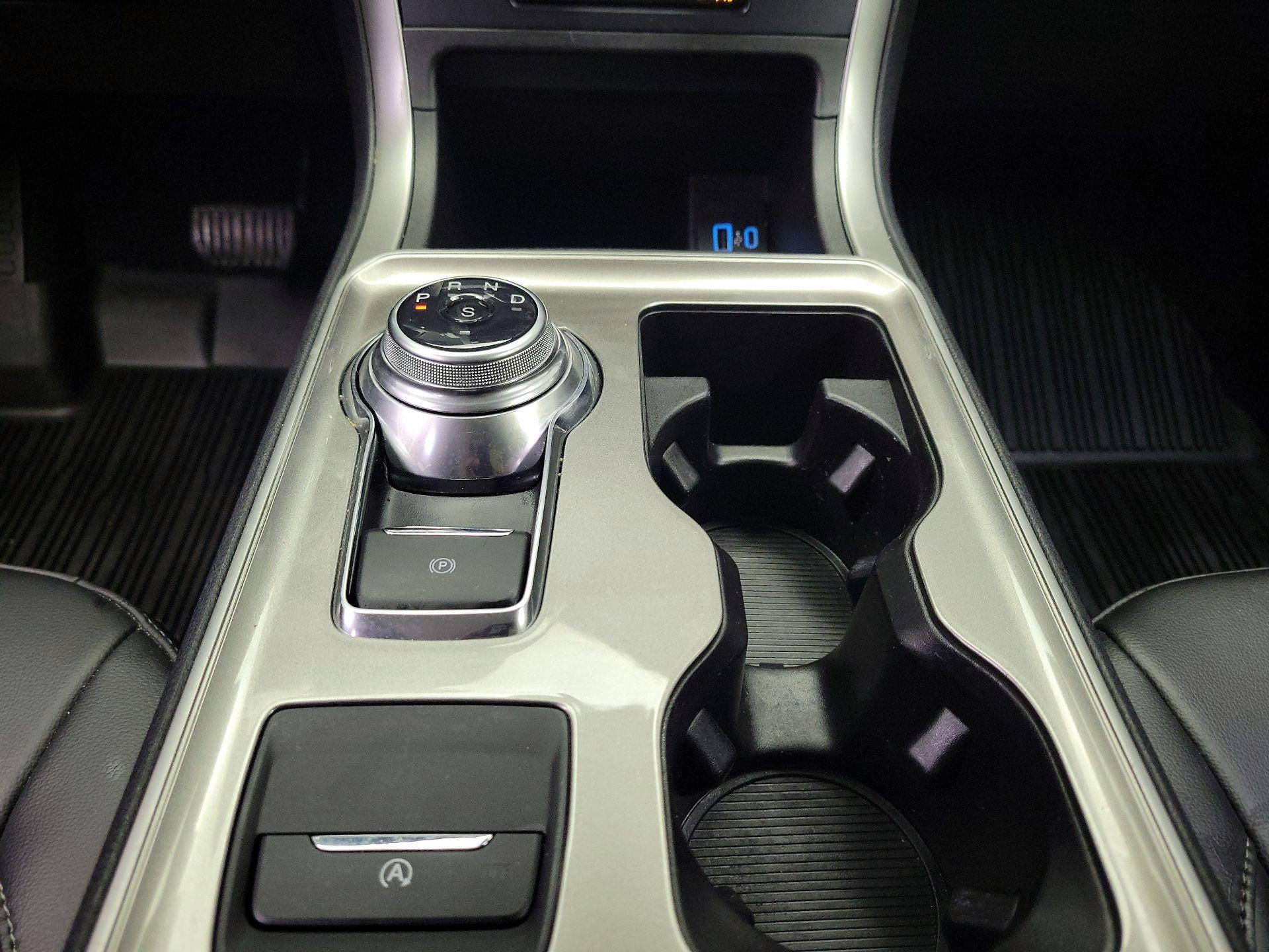 Thumbnail: 2023 Ford Edge - 17