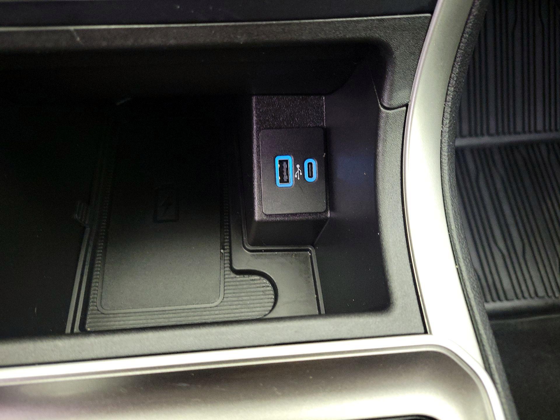 Thumbnail: 2023 Ford Edge - 18