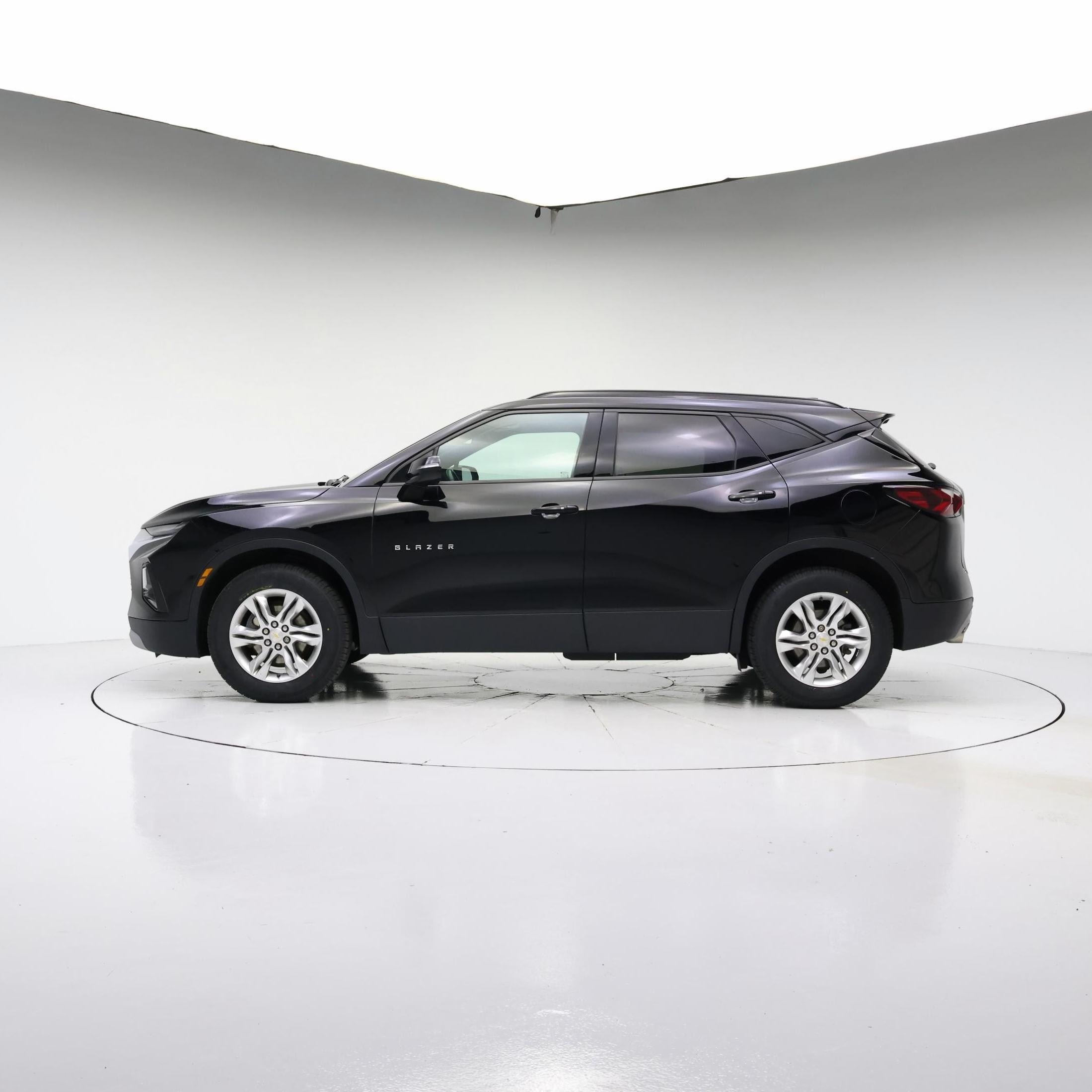 Thumbnail: 2020 Chevrolet Blazer - 3