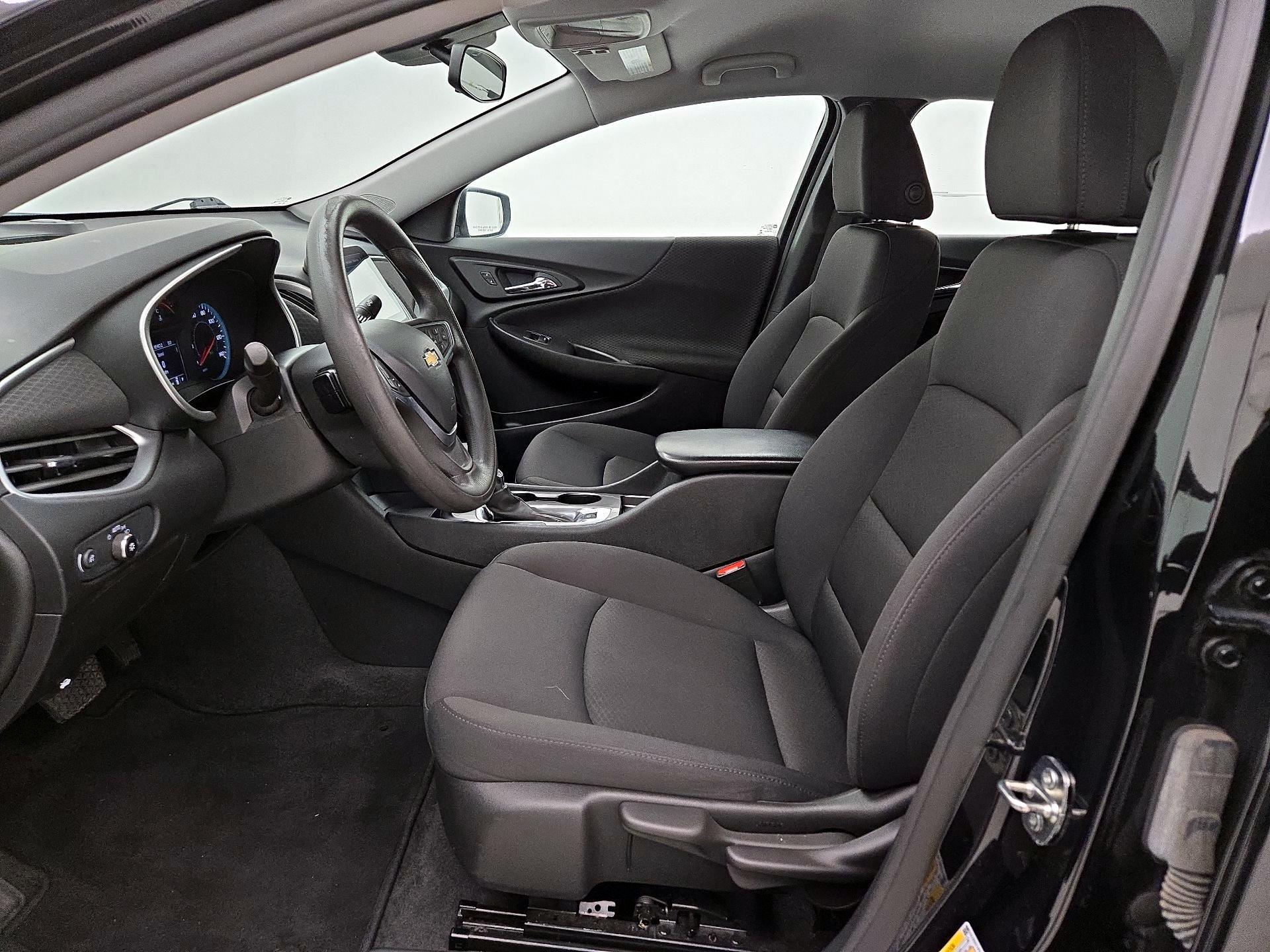 Thumbnail: 2023 Chevrolet Malibu - 11