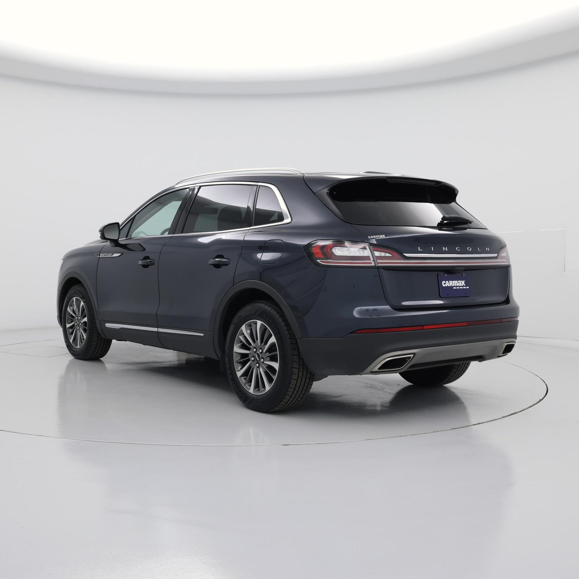 Thumbnail: 2023 Lincoln Nautilus - 2