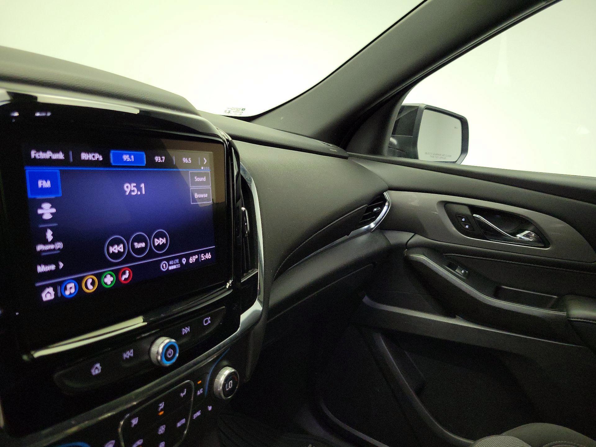 Thumbnail: 2023 Chevrolet Traverse - 15