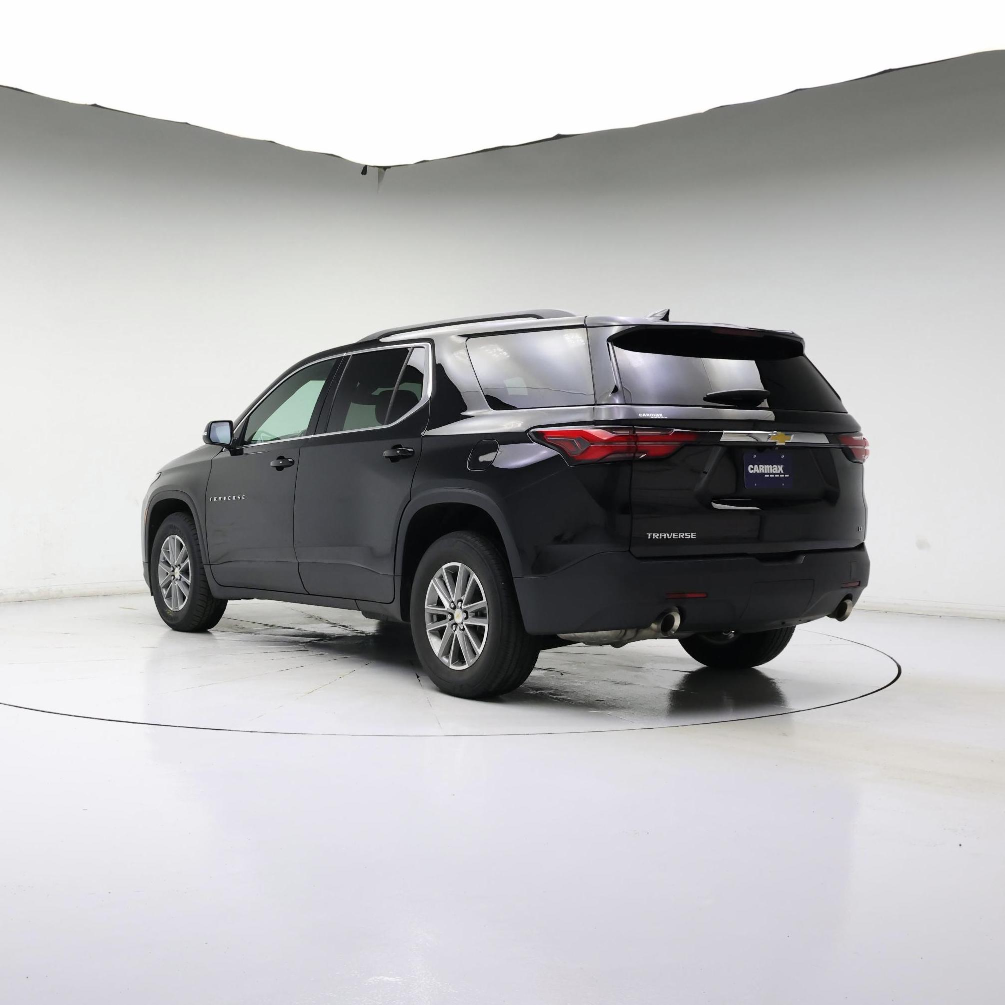 Thumbnail: 2023 Chevrolet Traverse - 2