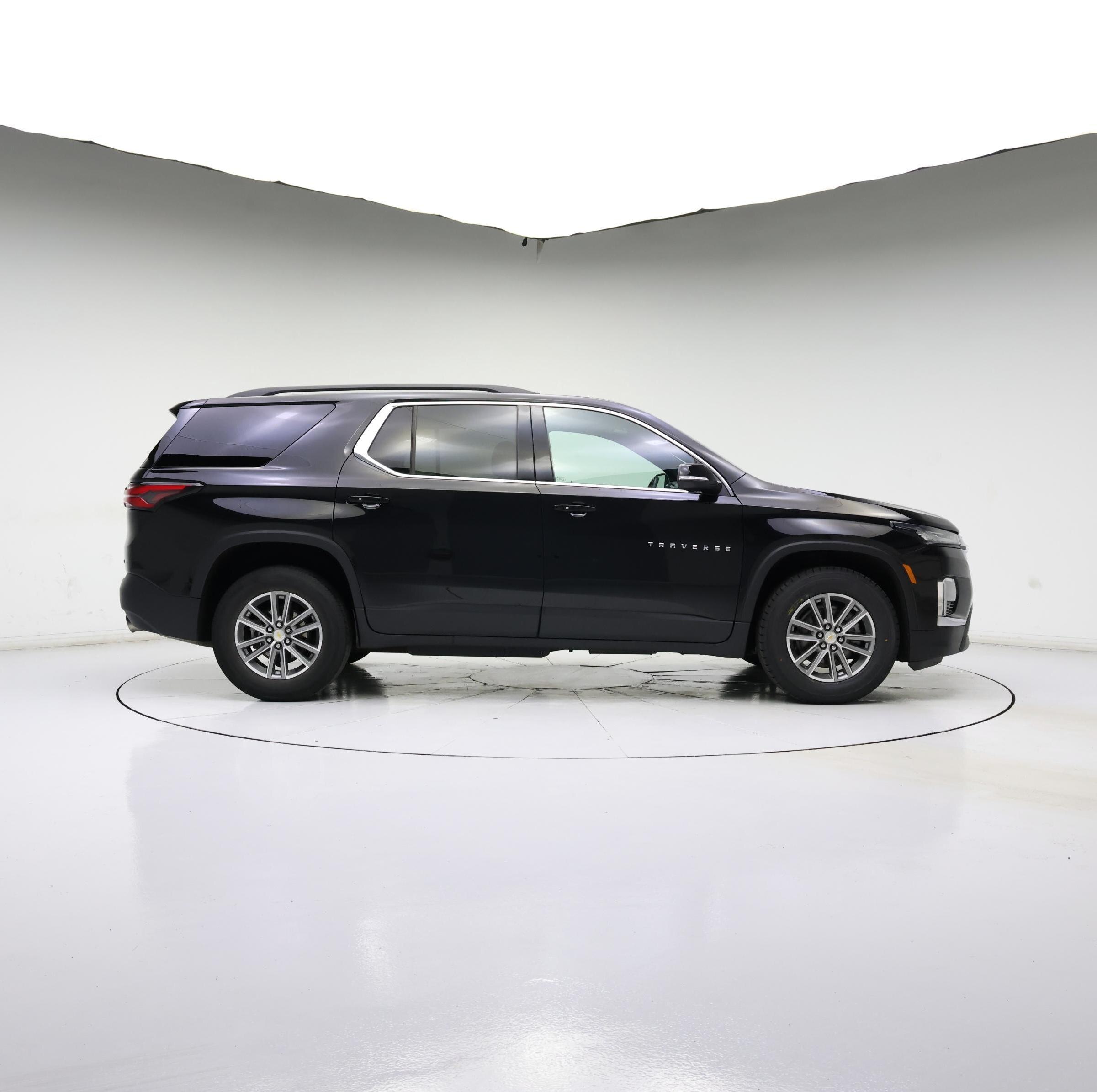 Thumbnail: 2023 Chevrolet Traverse - 7