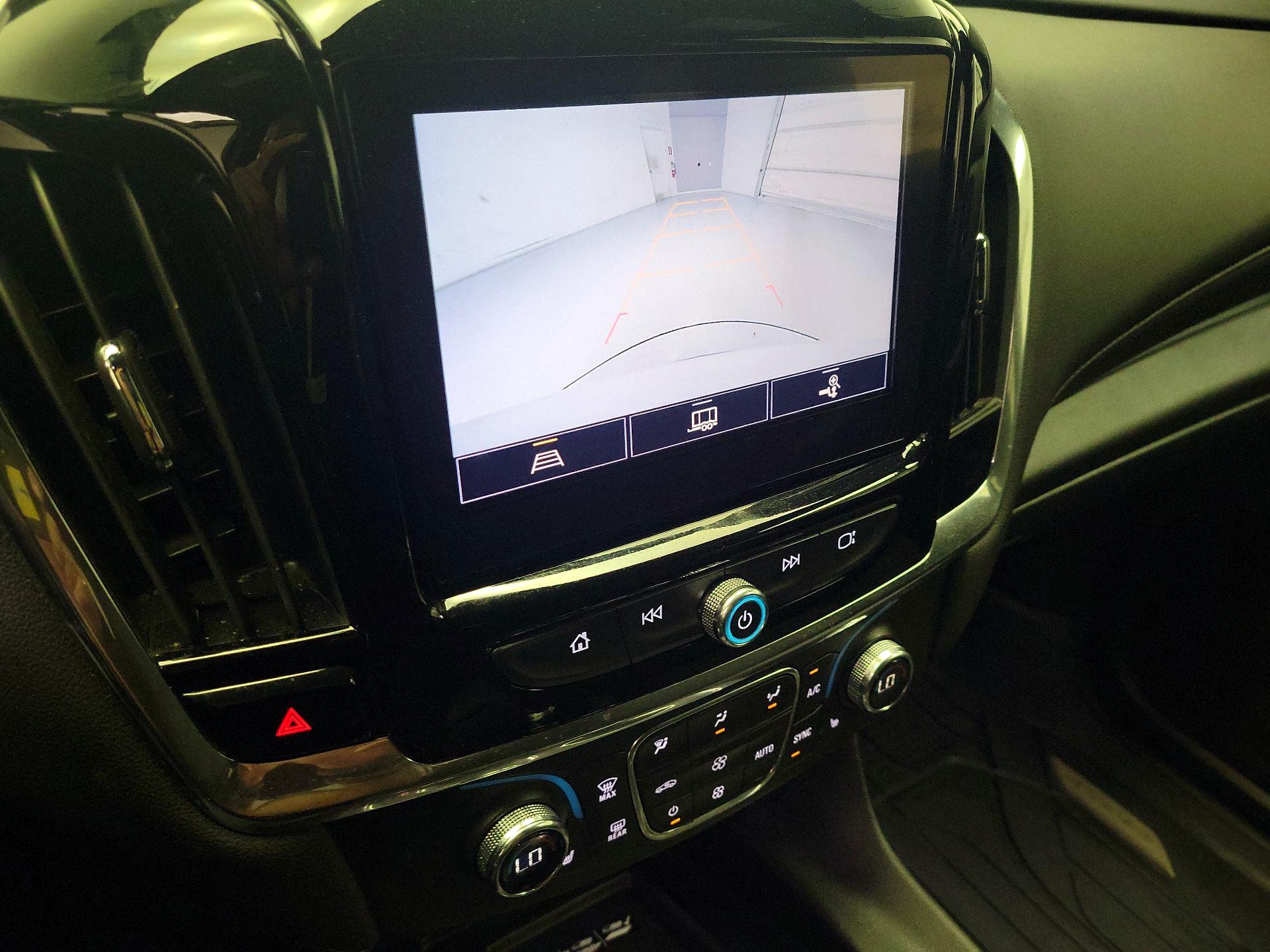 Thumbnail: 2023 Chevrolet Traverse - 14