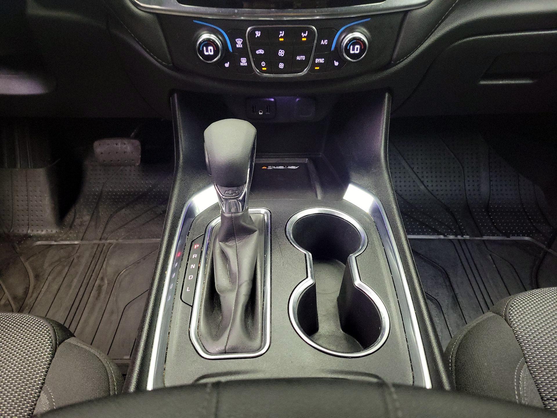 Thumbnail: 2023 Chevrolet Traverse - 17