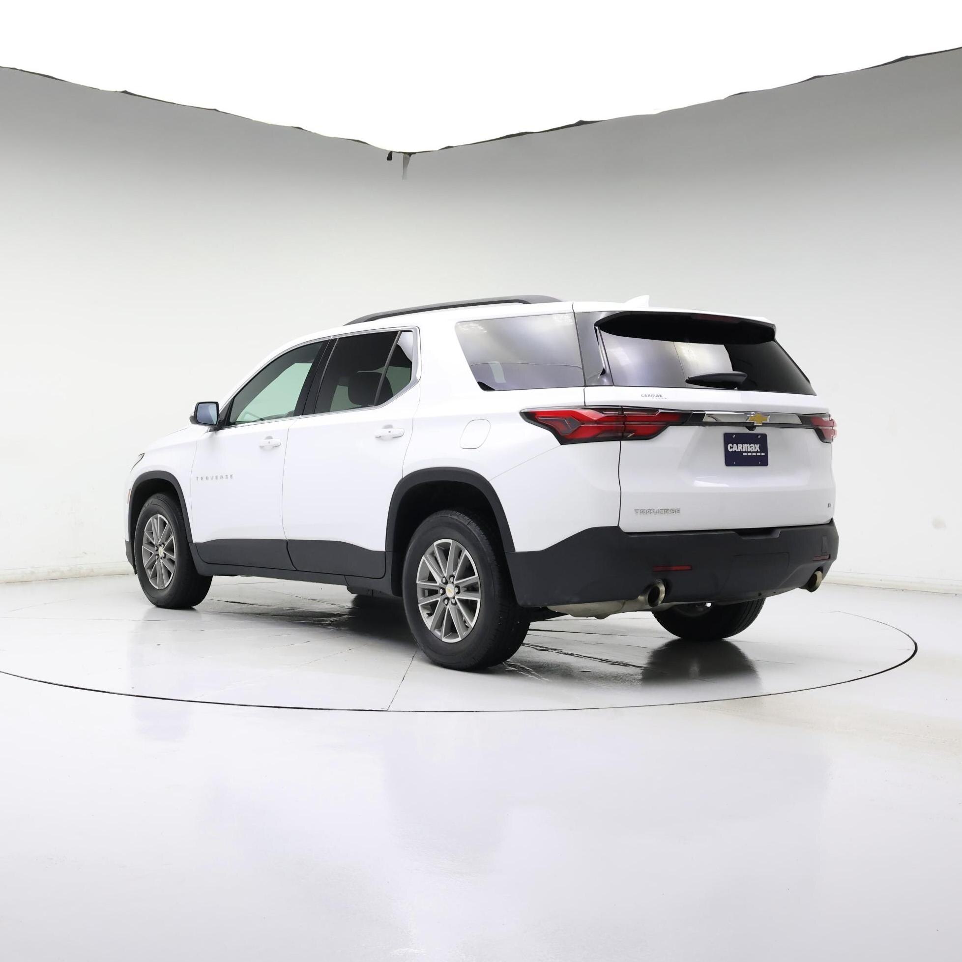 Thumbnail: 2023 Chevrolet Traverse - 2
