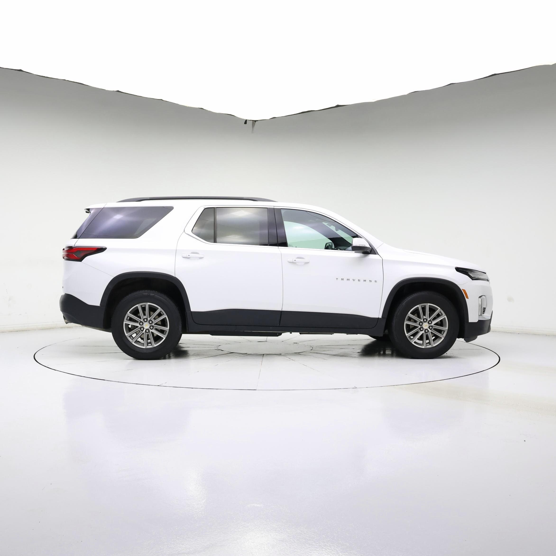 Thumbnail: 2023 Chevrolet Traverse - 7