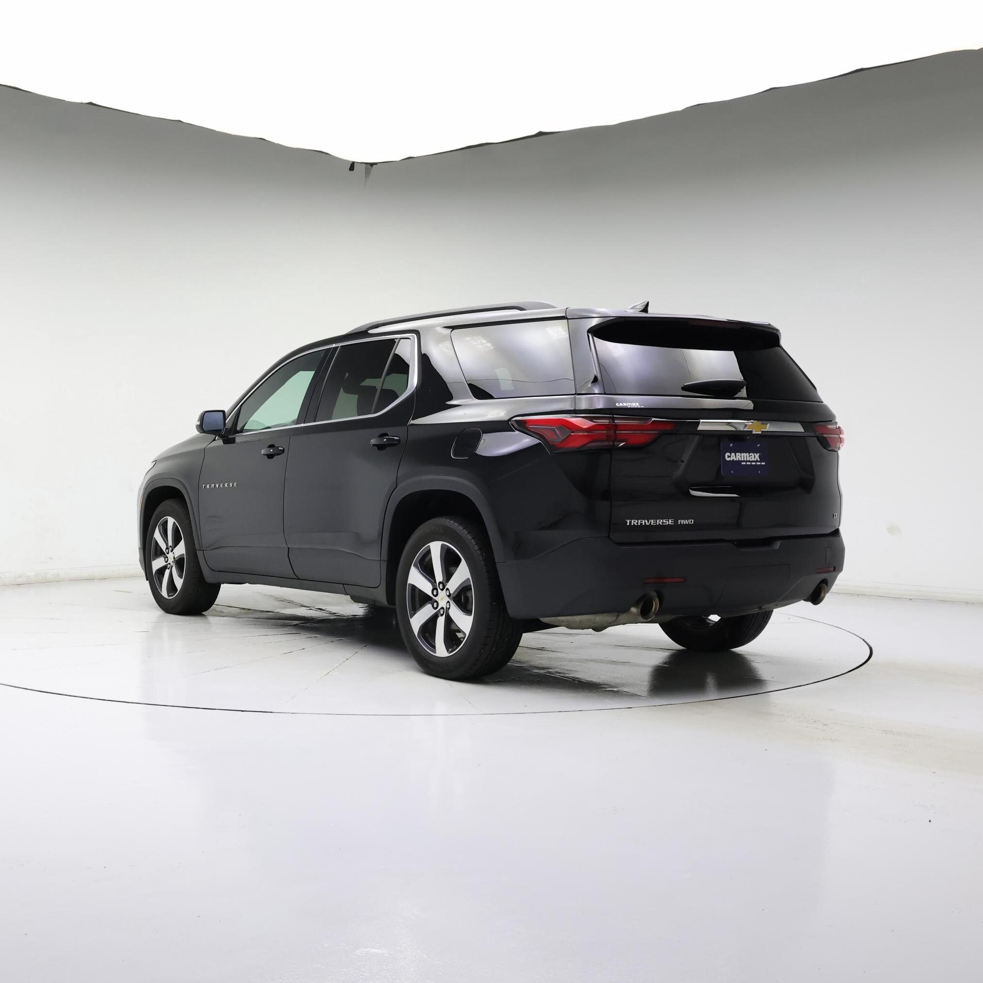 Thumbnail: 2023 Chevrolet Traverse - 2