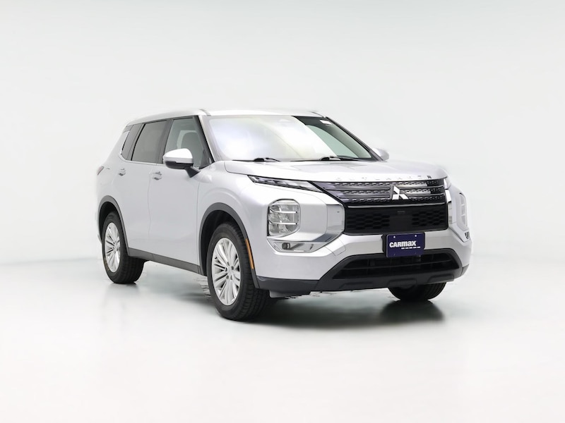 2024 Mitsubishi Outlander ES
