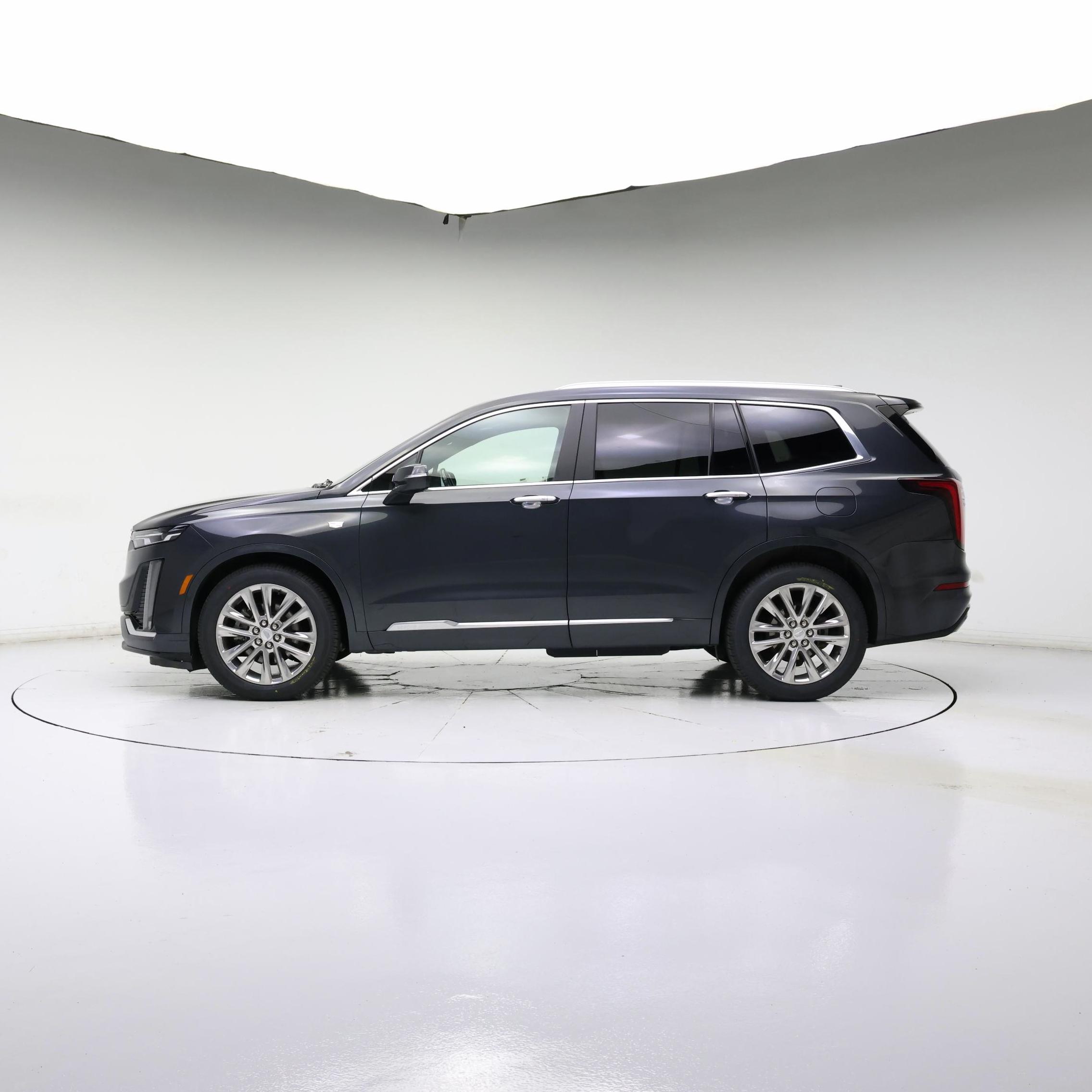 Thumbnail: 2021 Cadillac XT6 - 3