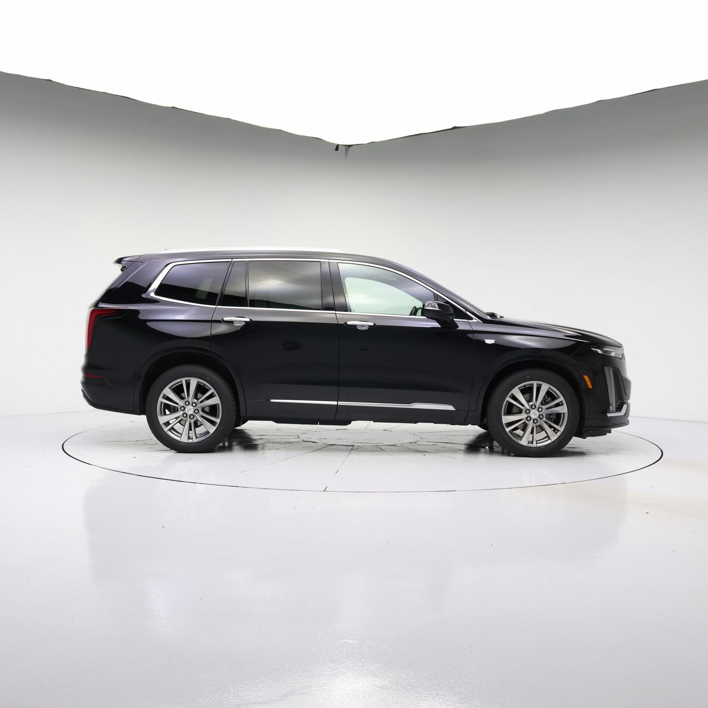 Thumbnail: 2023 Cadillac XT6 - 7