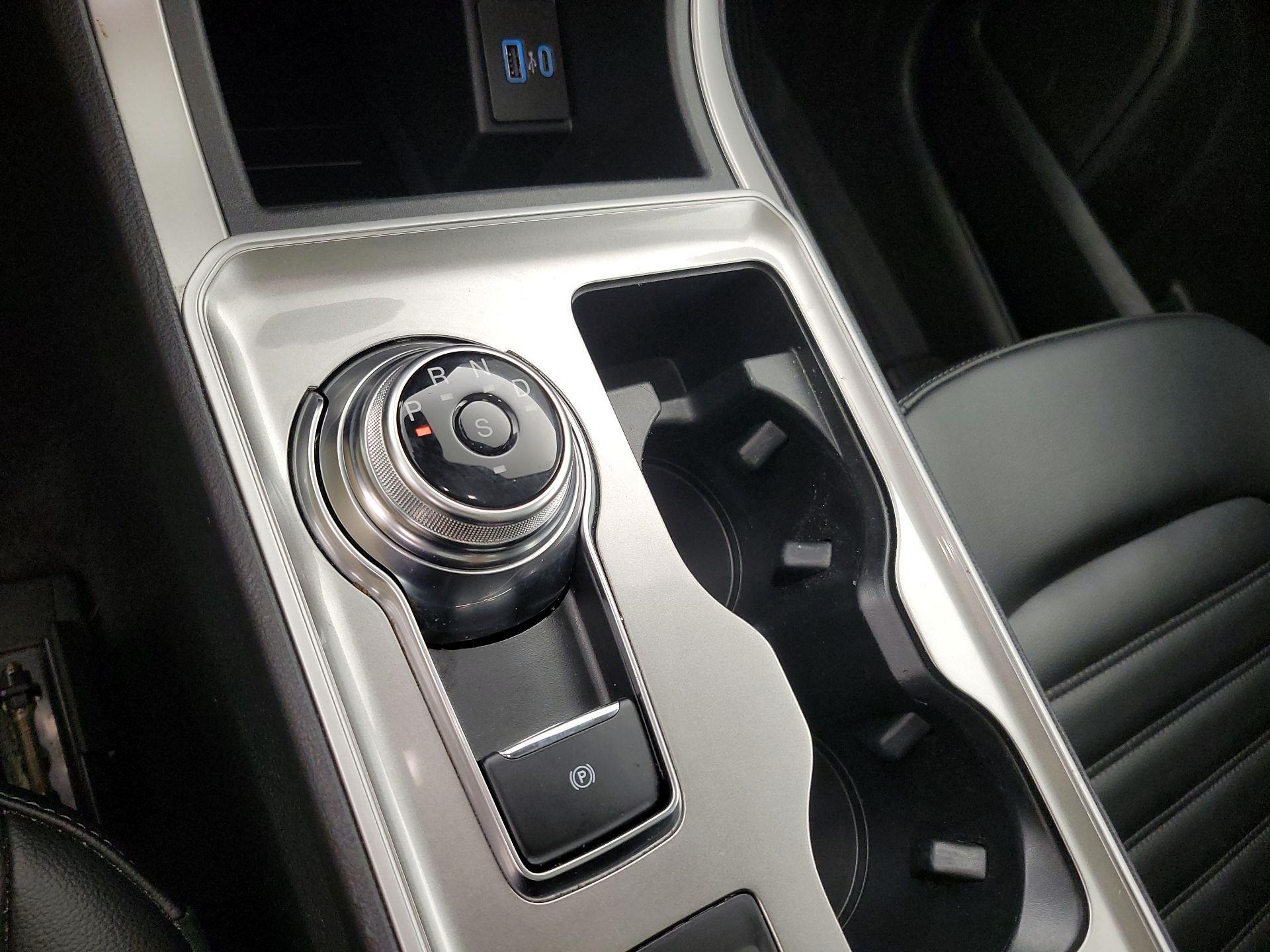Thumbnail: 2023 Ford Edge - 17