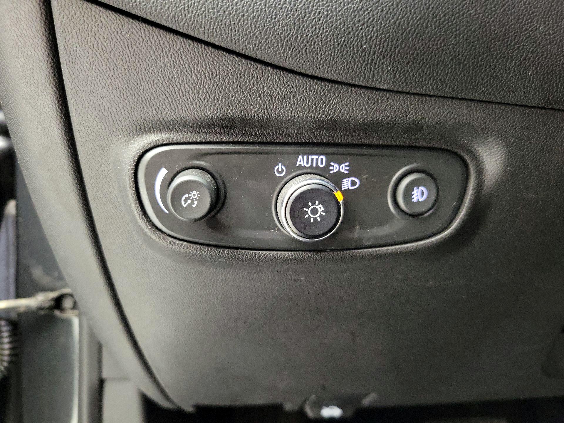 Thumbnail: 2021 Chevrolet Equinox - 13