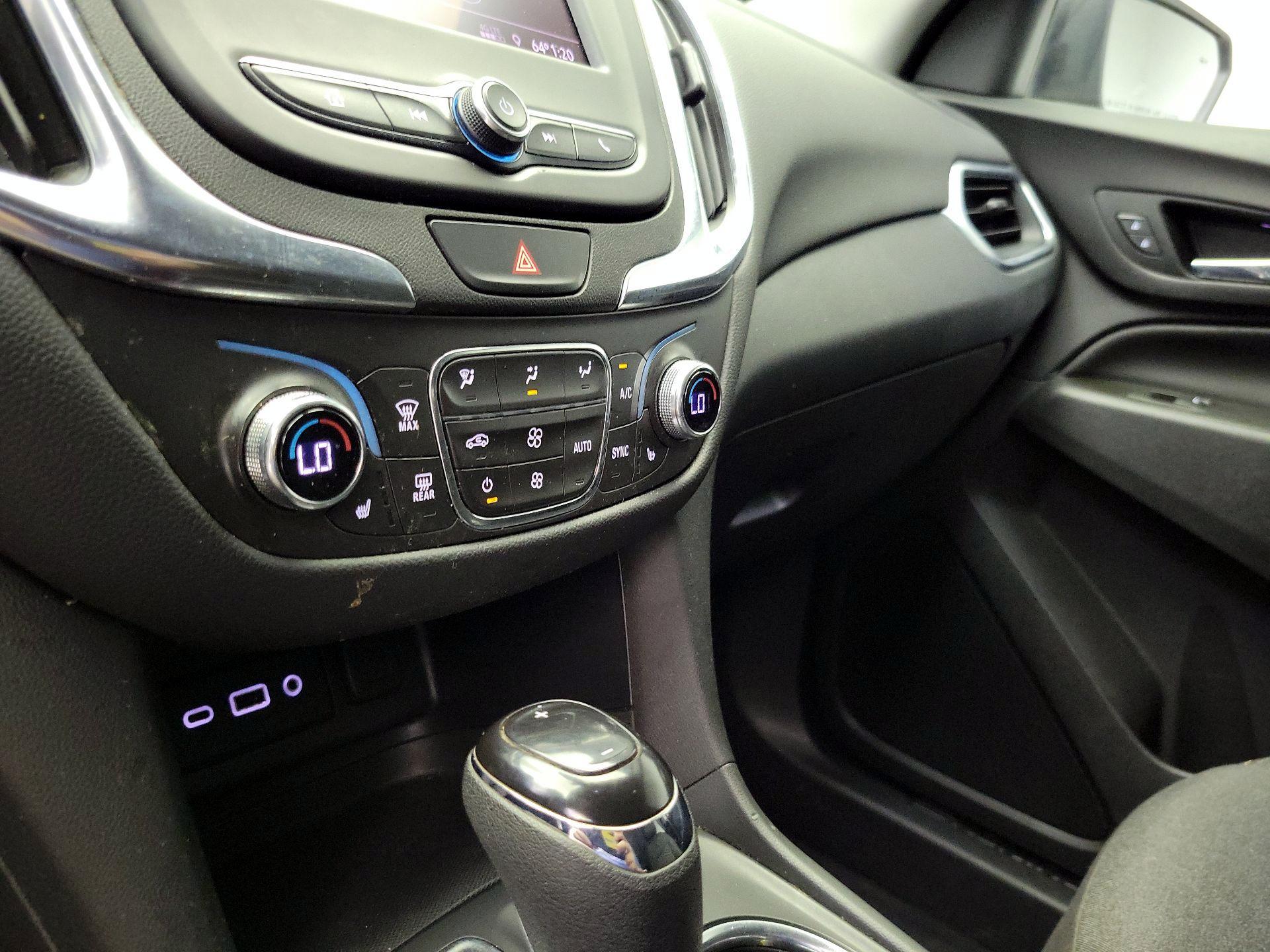 Thumbnail: 2021 Chevrolet Equinox - 16