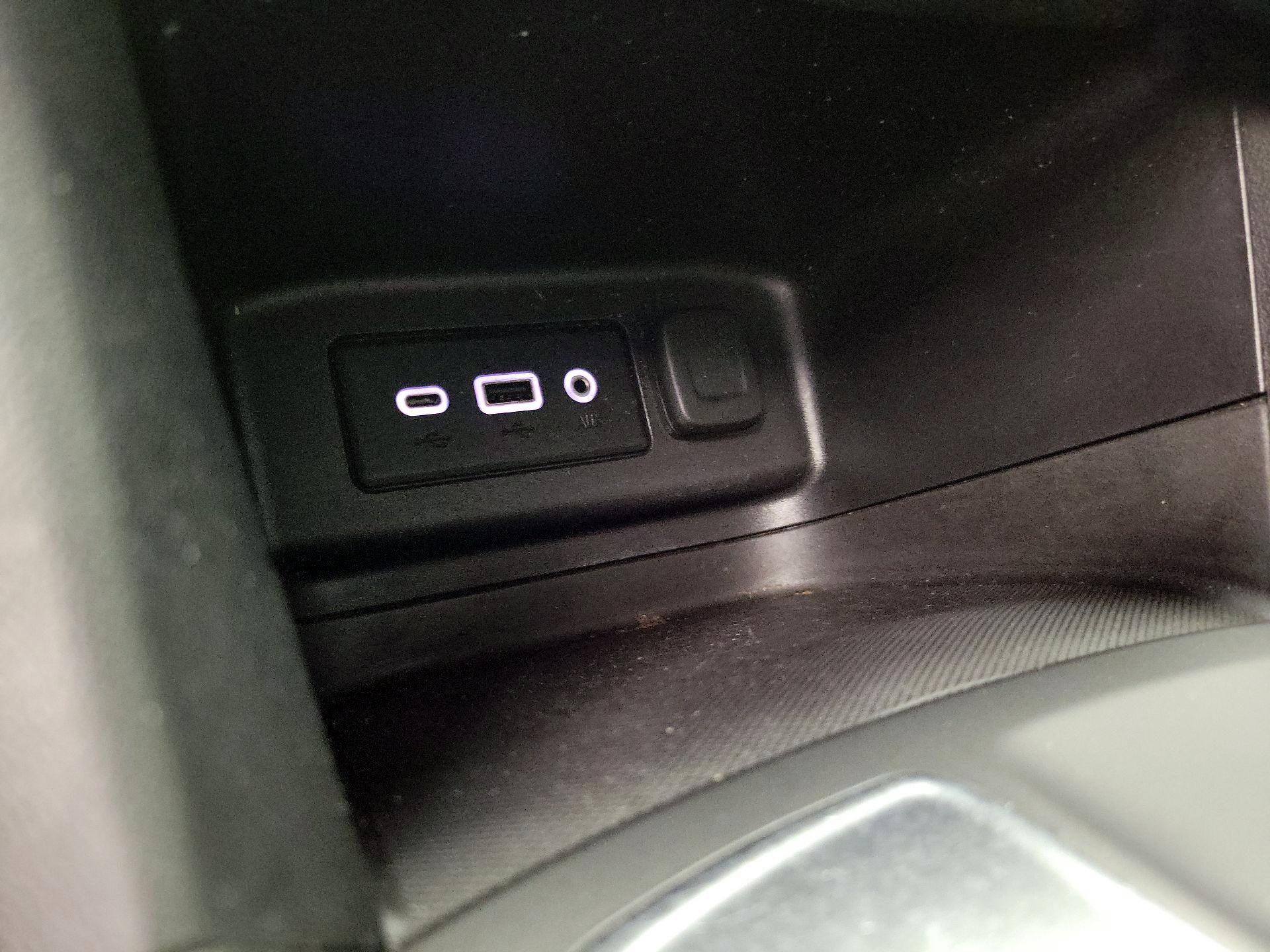 Thumbnail: 2021 Chevrolet Equinox - 18