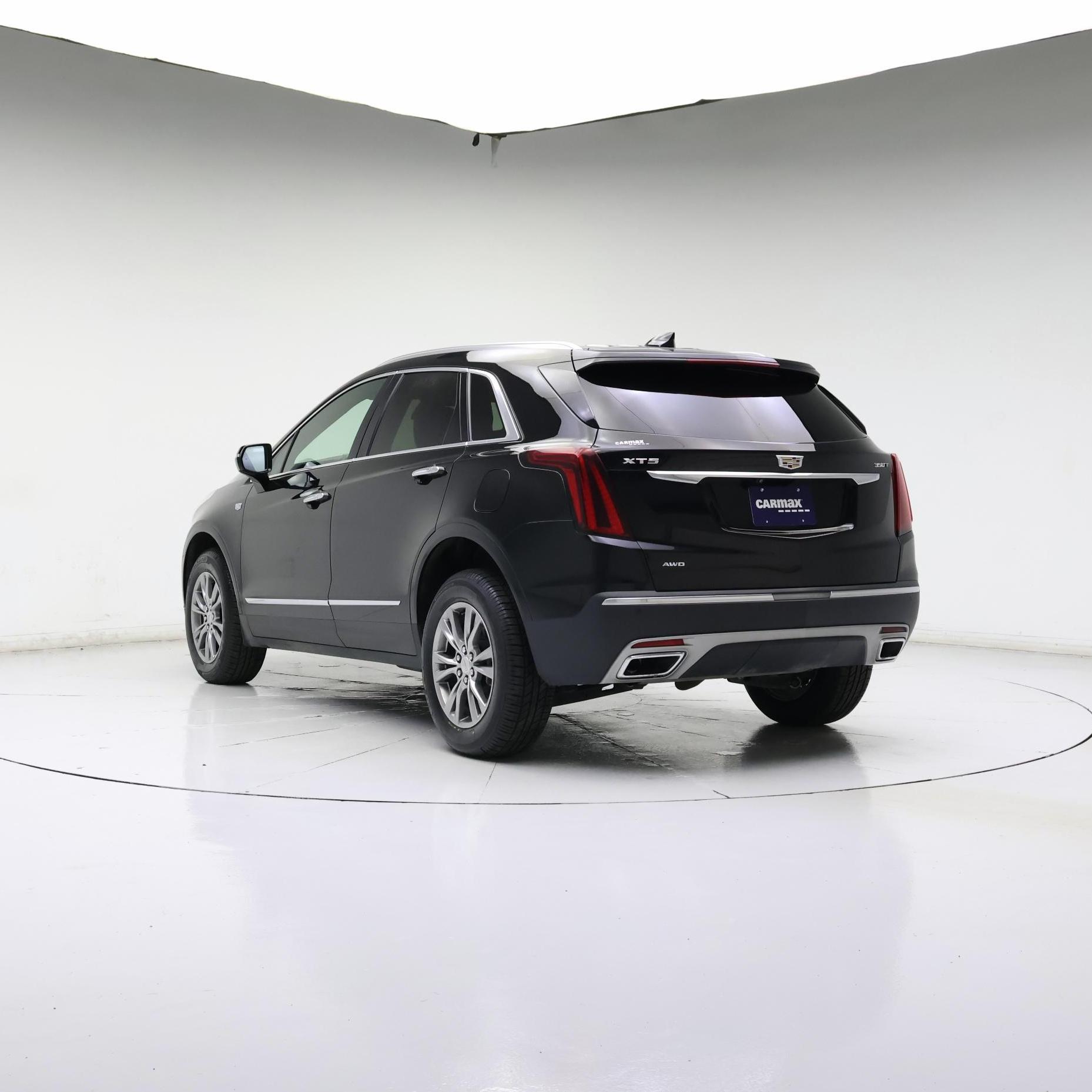 Thumbnail: 2023 Cadillac XT5 - 2