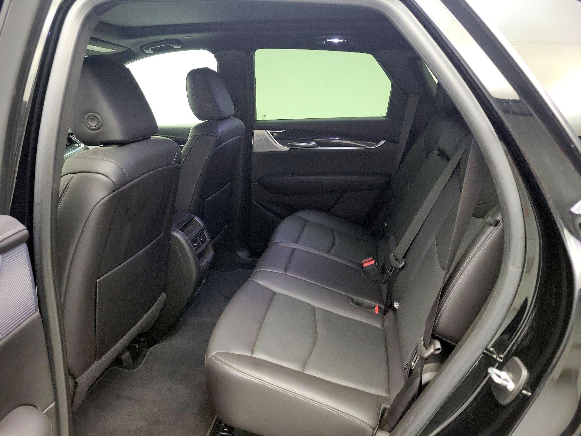 Thumbnail: 2023 Cadillac XT5 - 20