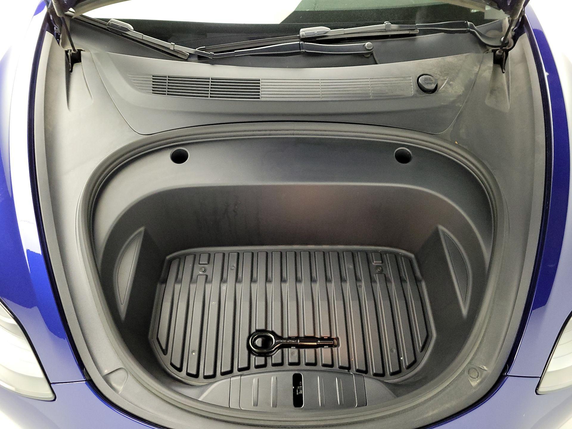 Thumbnail: 2023 Tesla Model 3 - 17