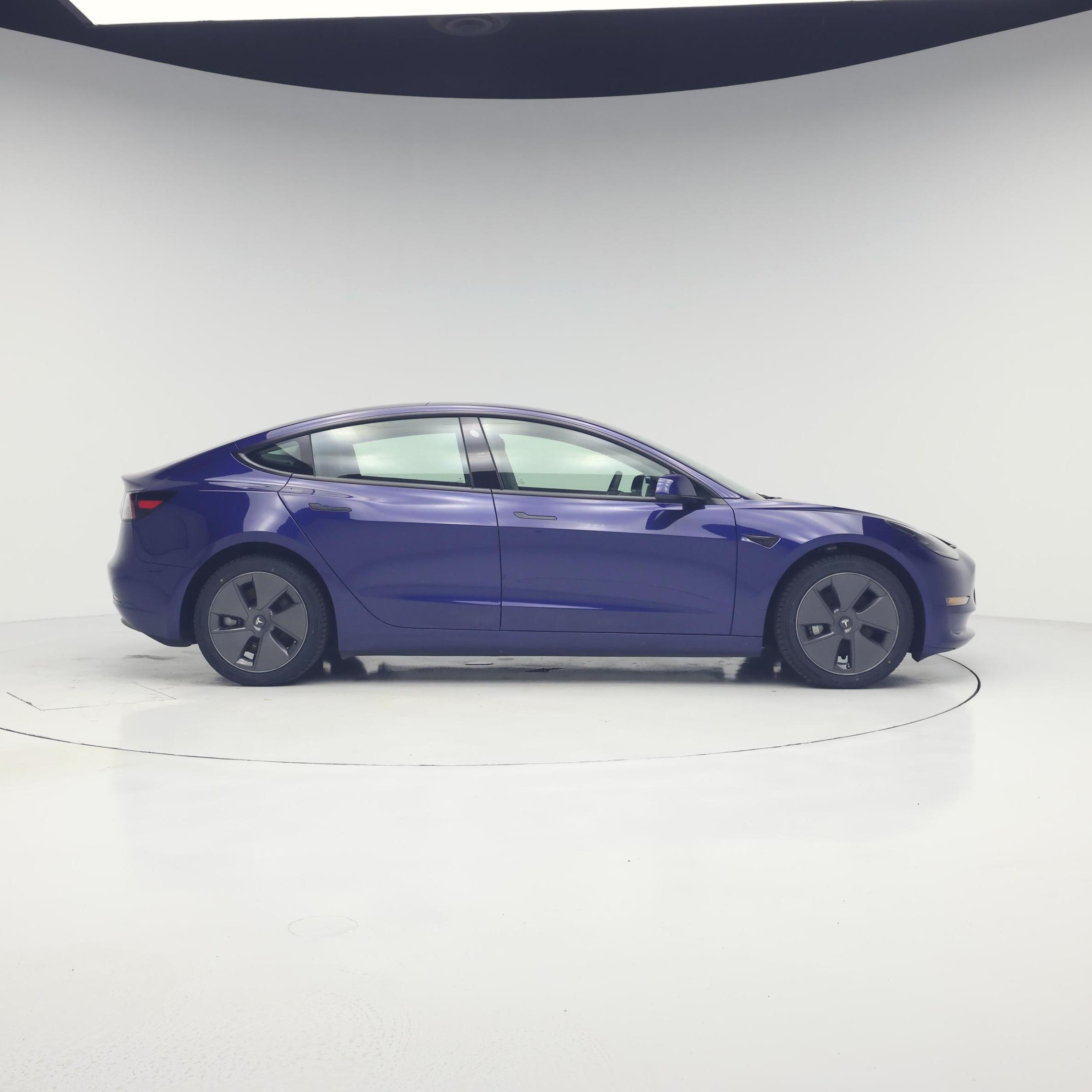 Thumbnail: 2023 Tesla Model 3 - 7
