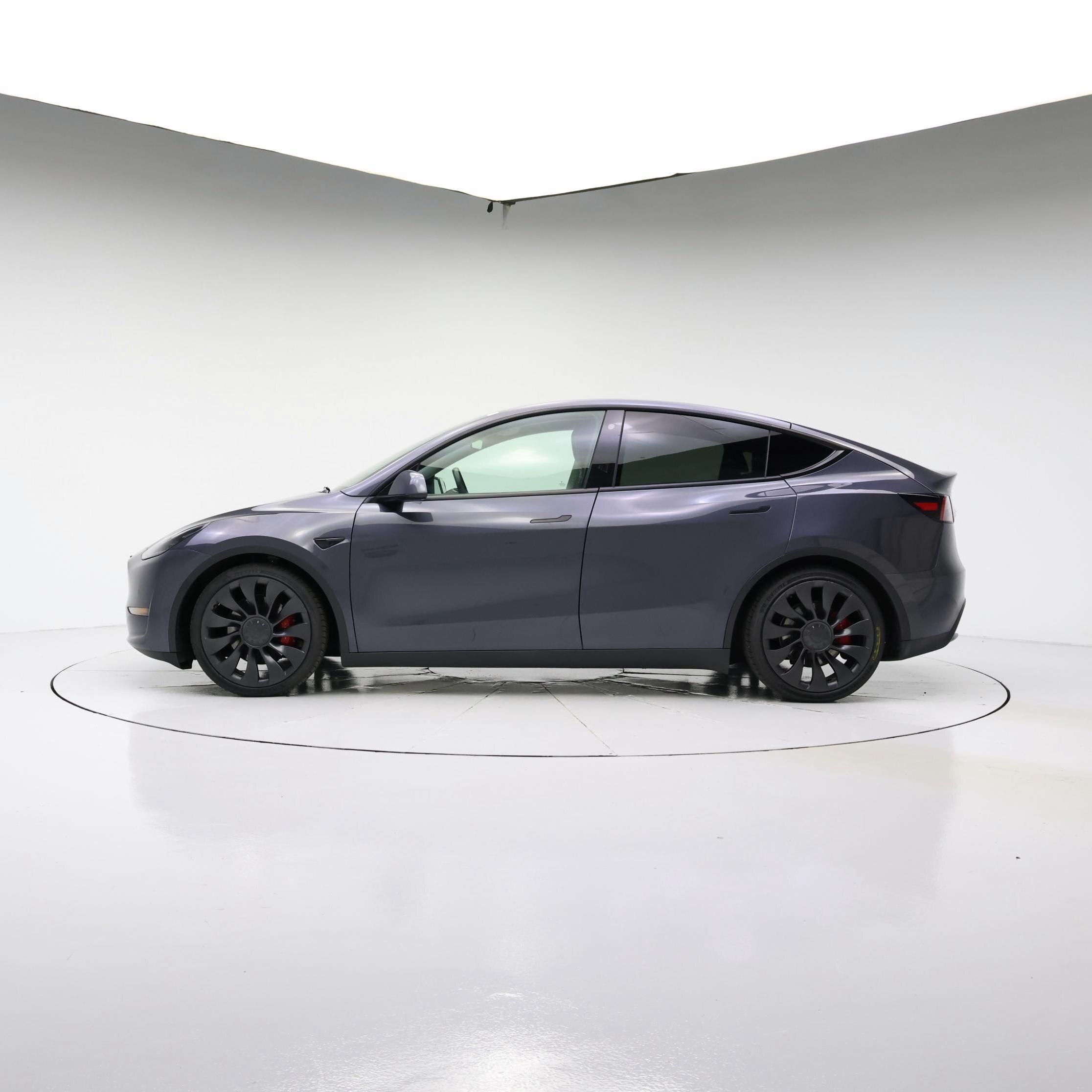 Thumbnail: 2022 Tesla Model Y - 3