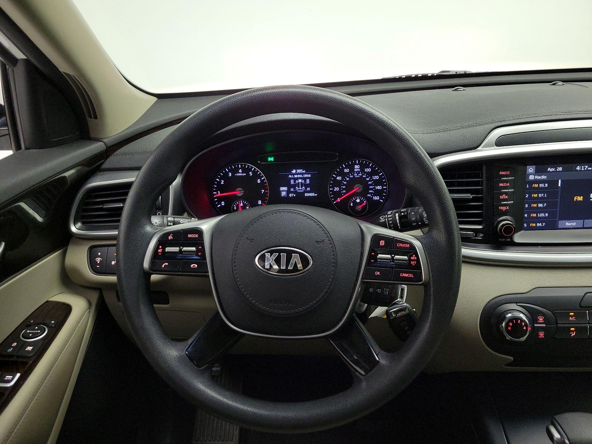 Thumbnail: 2019 Kia Sorento - 10