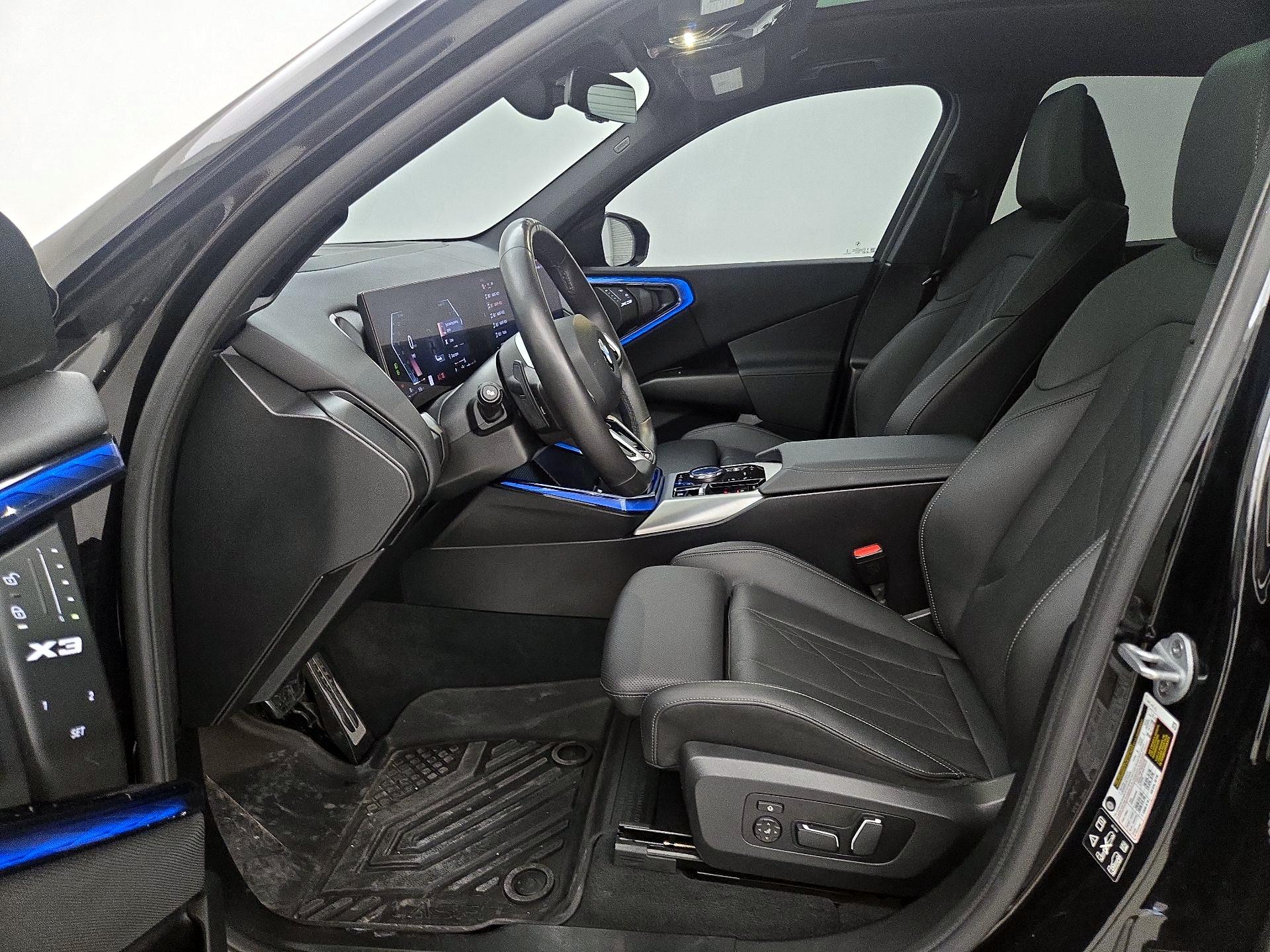 Thumbnail: 2025 BMW X3 - 11