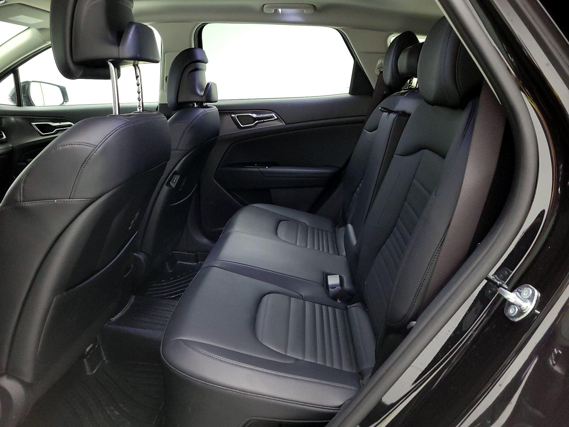 Thumbnail: 2025 Kia Sportage - 20