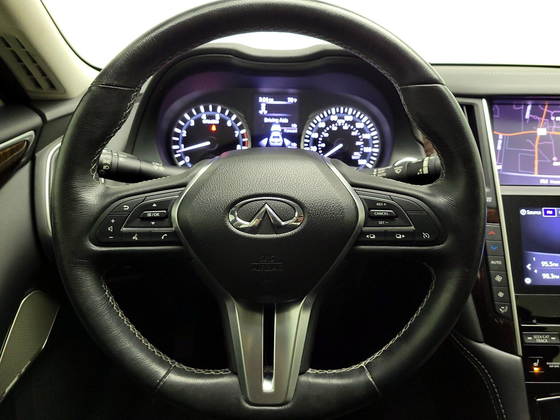 Thumbnail: 2018 INFINITI Q50 - 10