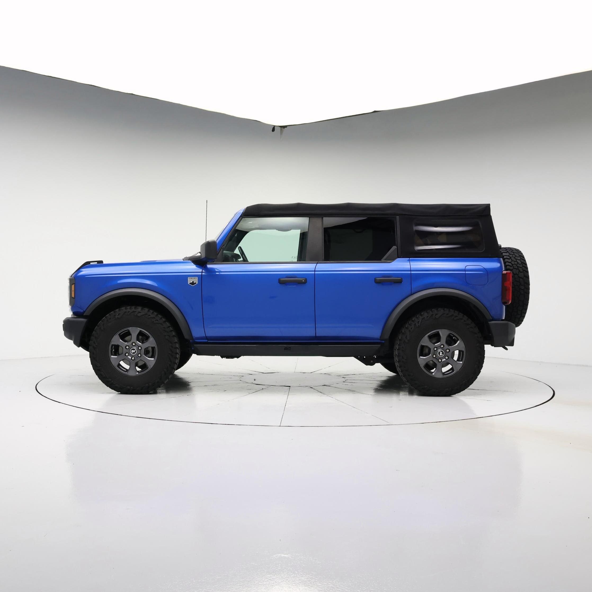 Thumbnail: 2021 Ford Bronco - 3